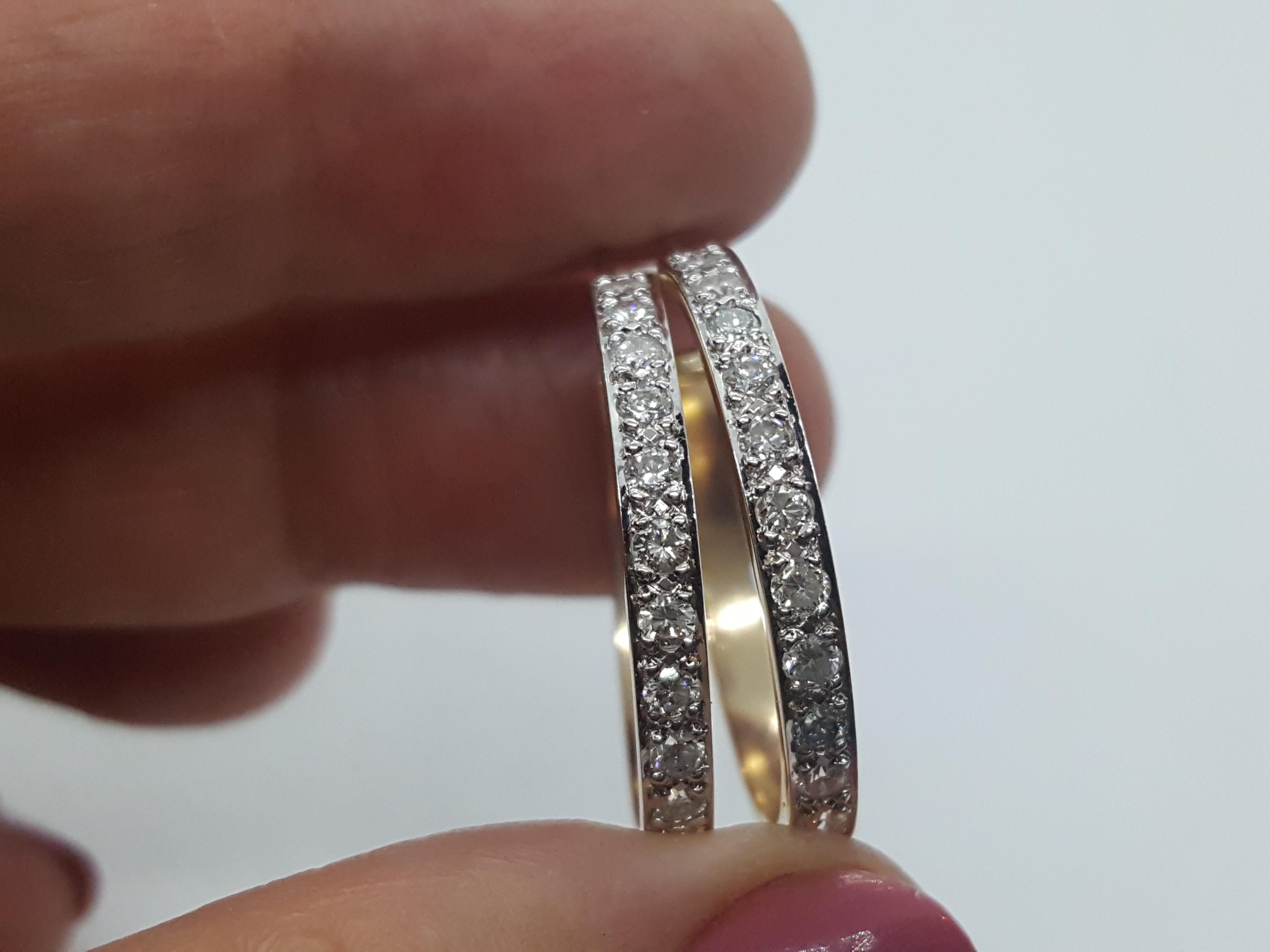 14kt Yellow Gold .30cttw Bead Set Diamond Hoop Earrings Friction Posts In Good Condition For Sale In Rancho Santa Fe, CA