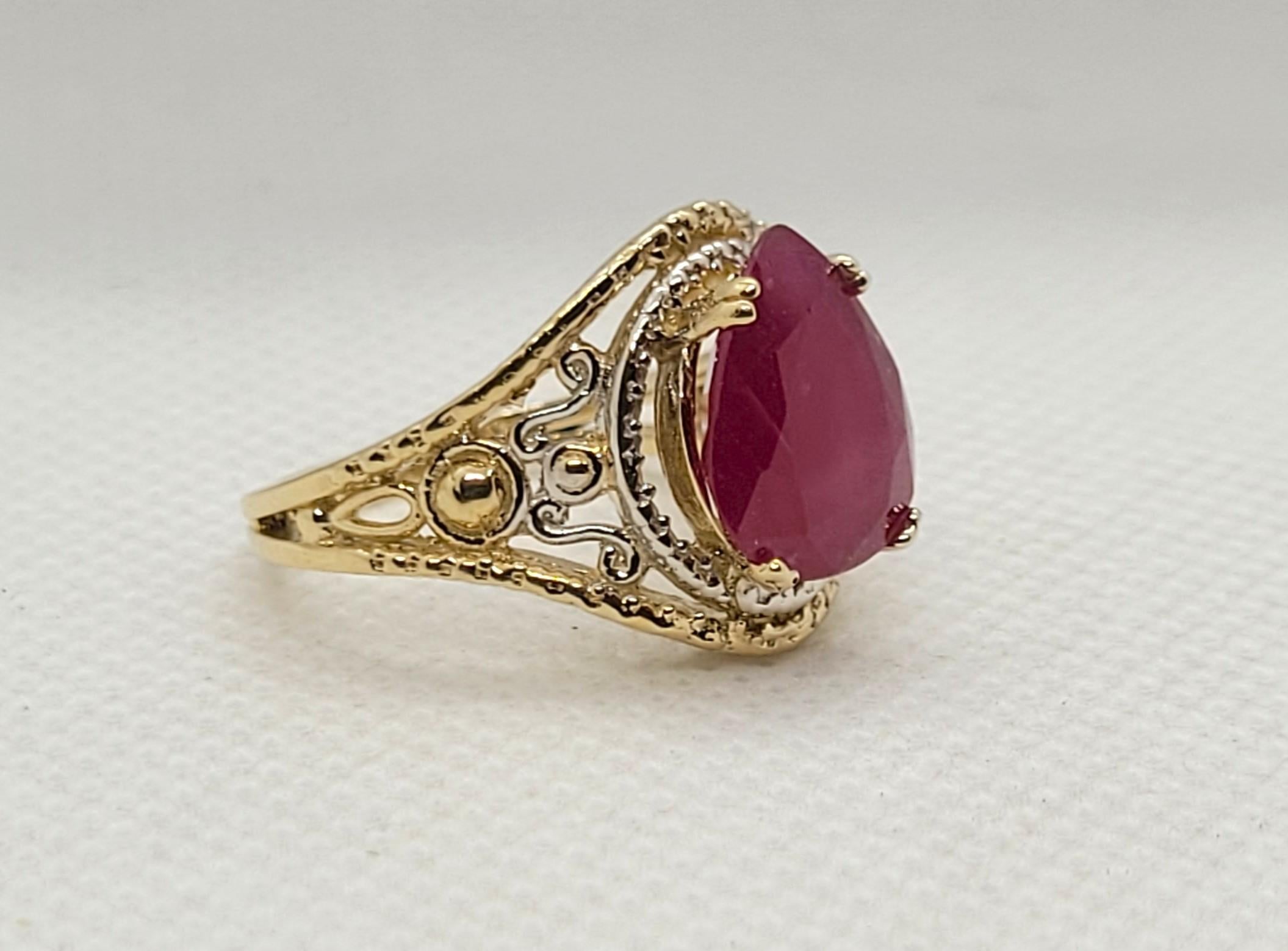 Anello in oro giallo 14kt con rubino perlato da 4,15 carati, misura 6,5, rapporto gemmologico, filigrana, 6 gr. in vendita 3