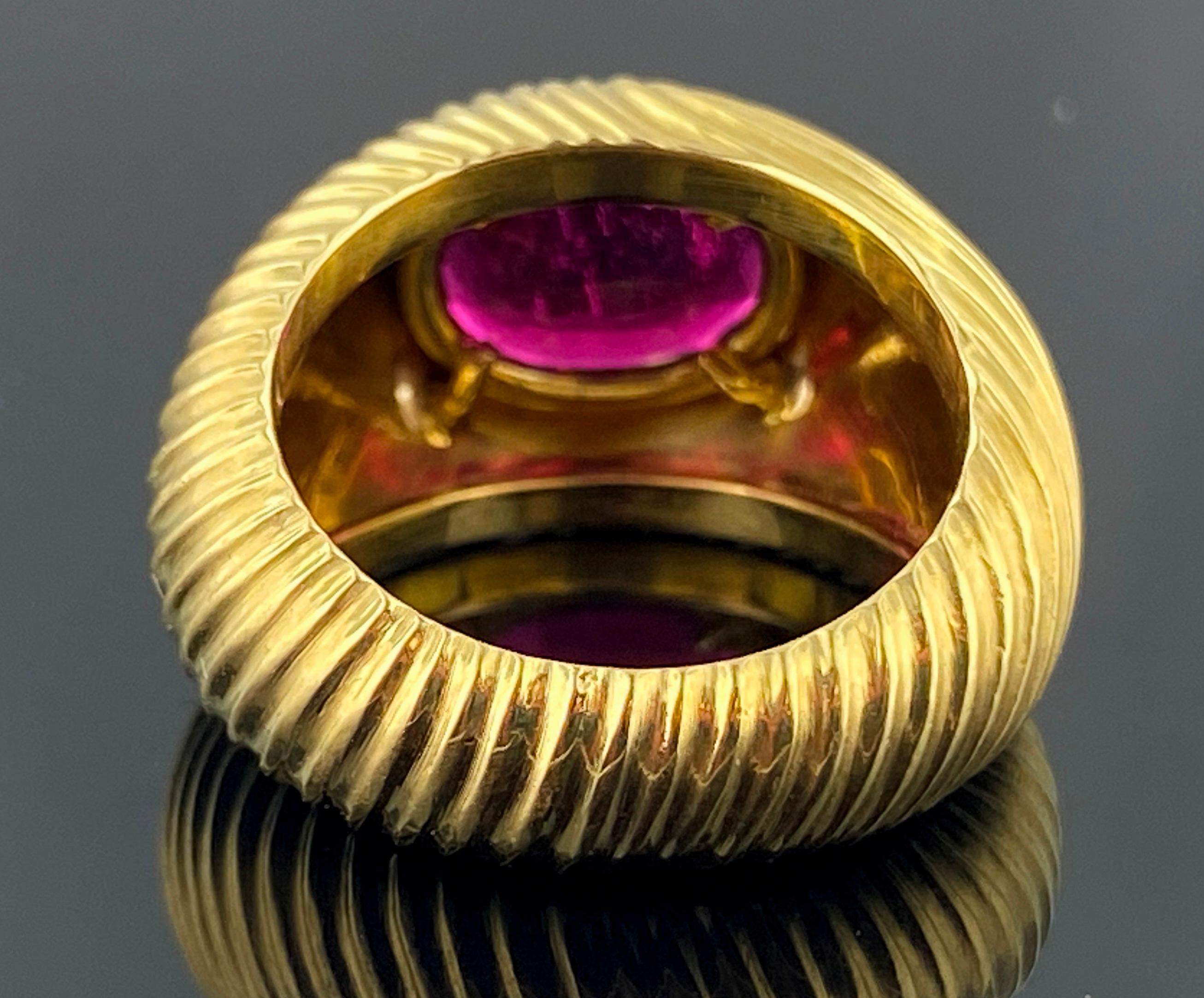 14 Karat Yellow Gold and Rubelite Tourmaline Ring In Excellent Condition For Sale In Palm Desert, CA
