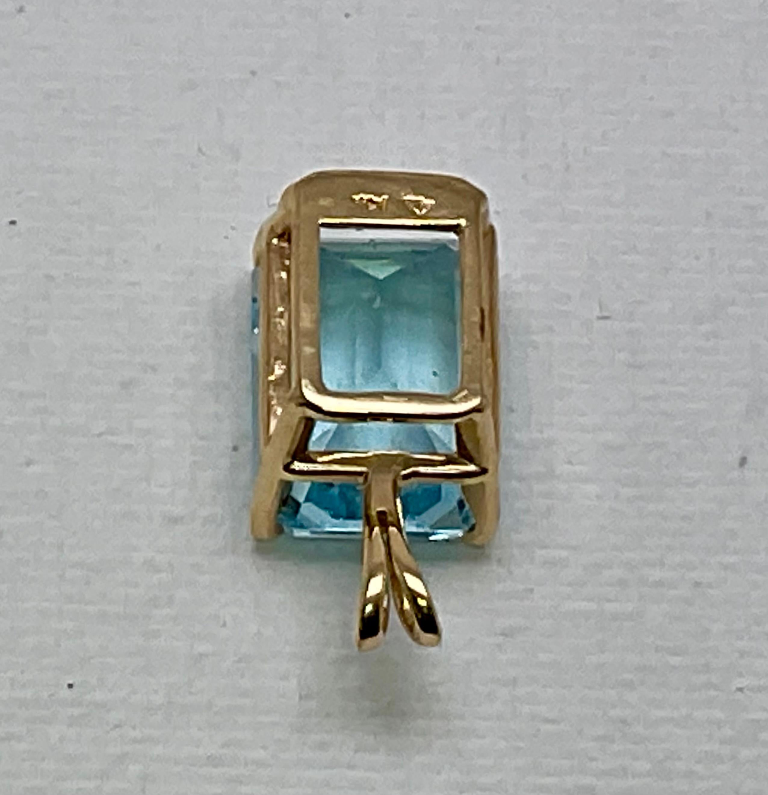 Colgante de aguamarina de oro amarillo de 14 quilates. en venta 3