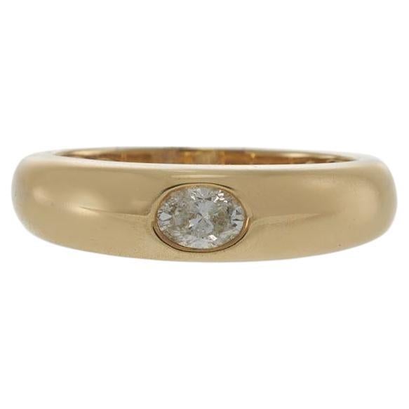 Anillo de Diamantes Ovalado Engastado en Bisel de Oro Amarillo de 14 KT