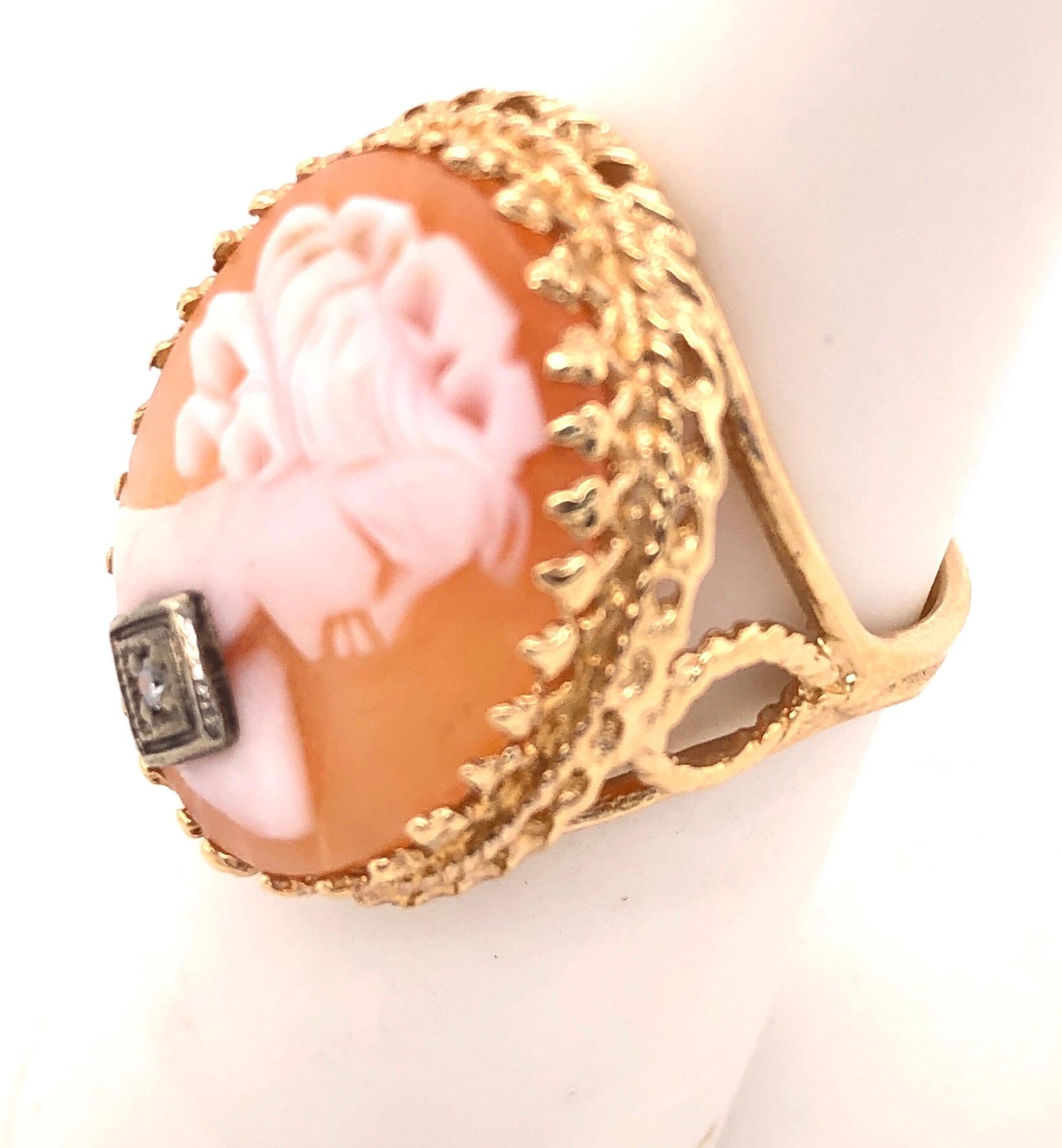 Round Cut 14 Karat Yellow Gold Cameo Ring with Round Diamond For Sale