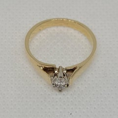 14 Karat Yellow Gold Cathedral-Style .25ct Marquis Cut Diamond Ring, H/SI