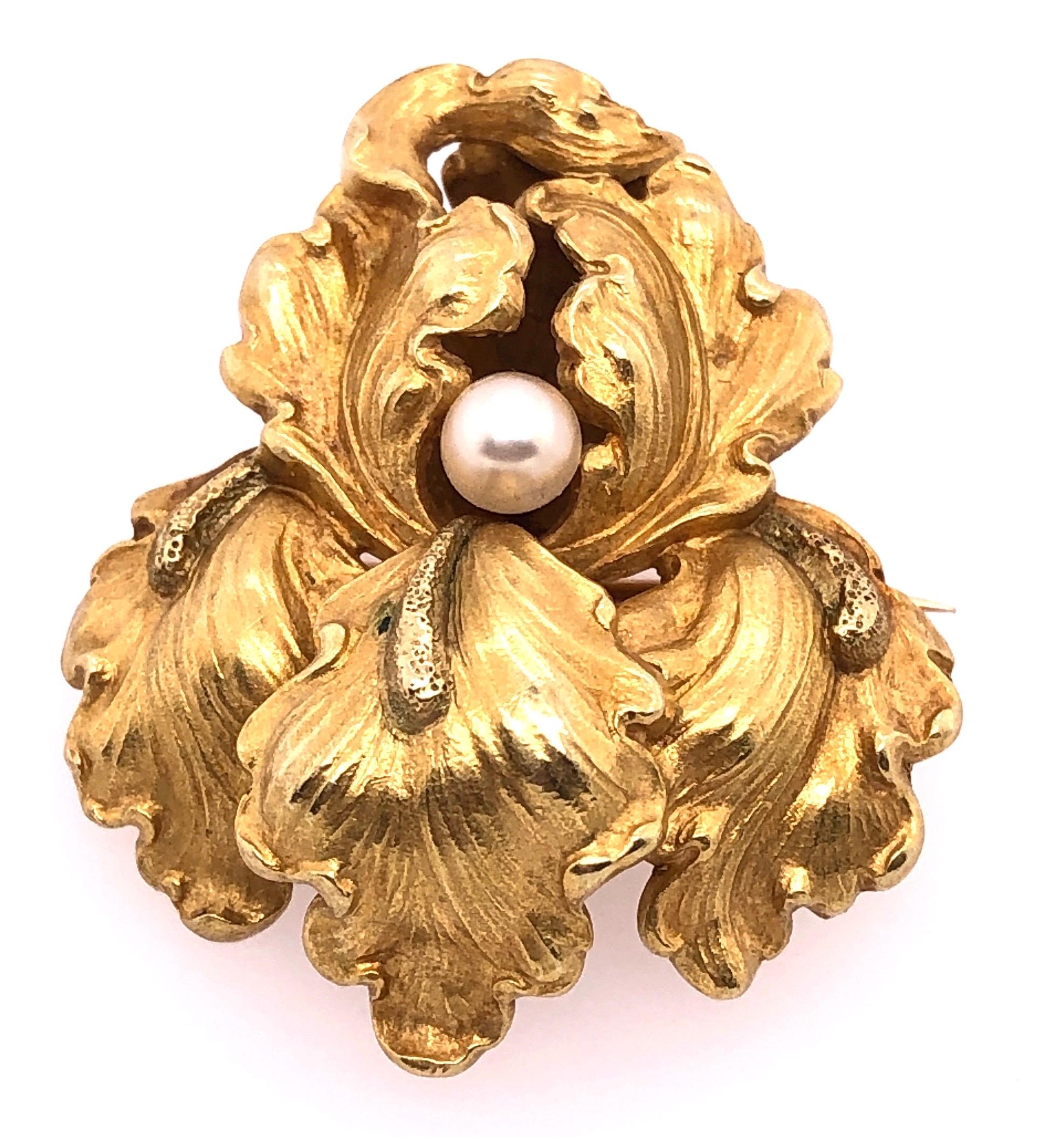 14 Karat Yellow Gold Catleya Pin Brooch with Center Pearl For Sale 1