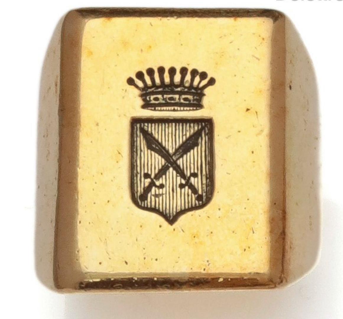 Napoleon III 14 Karat Yellow Gold Chevalière Ring