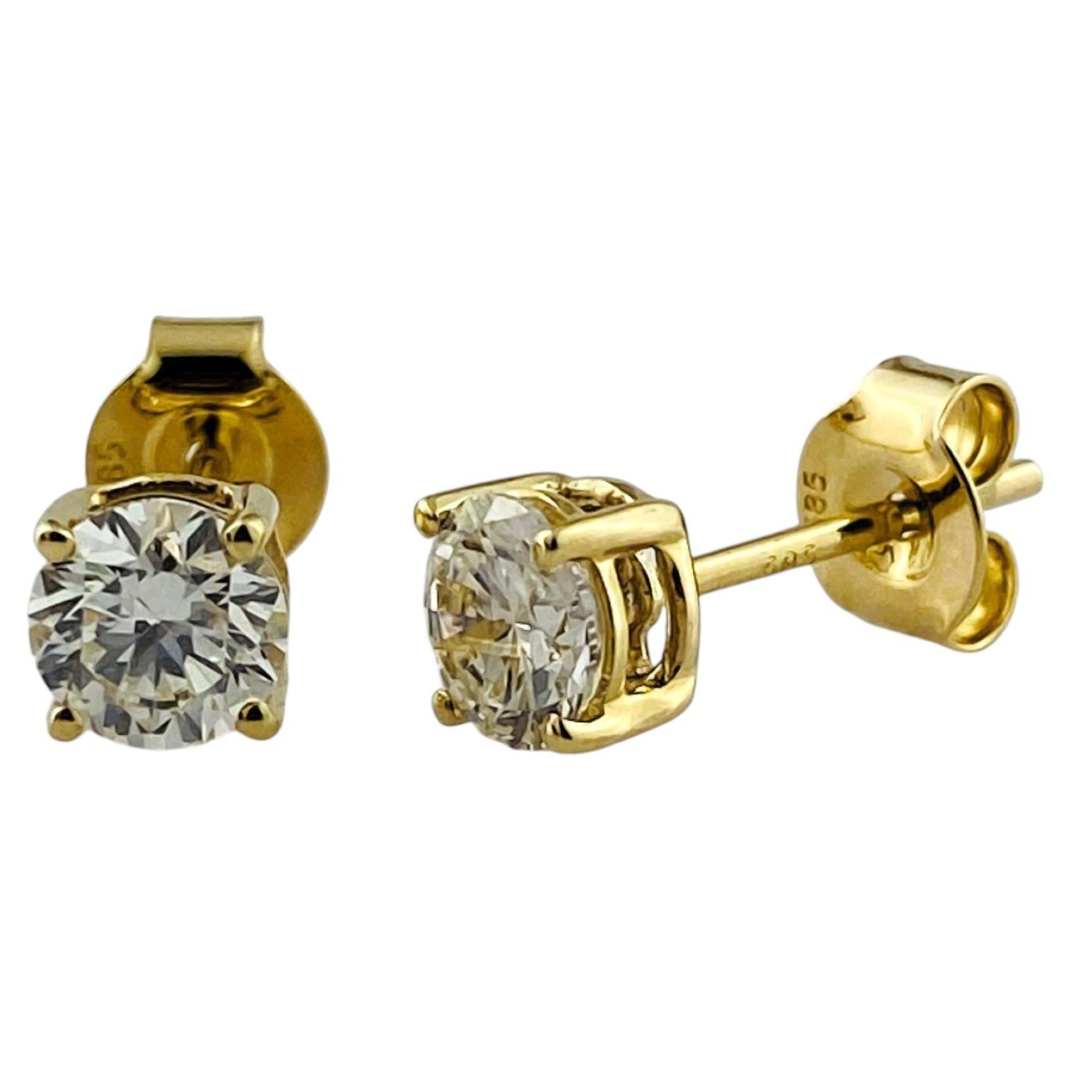 14KT Yellow Gold Classic Round Diamond Stud Earrings
