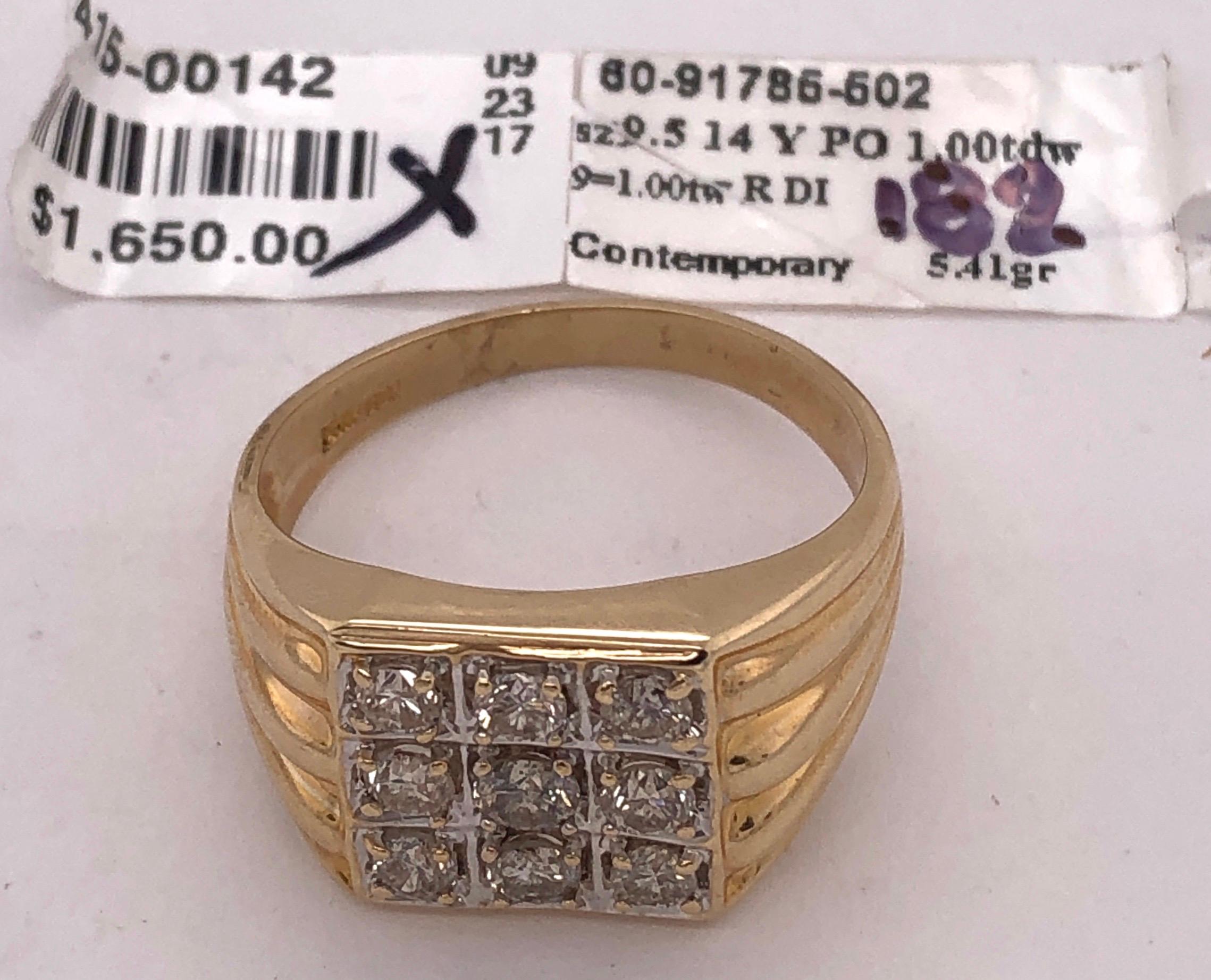 14 Karat Yellow Gold Contemporary Ring with 9 Round Diamonds For Sale 7