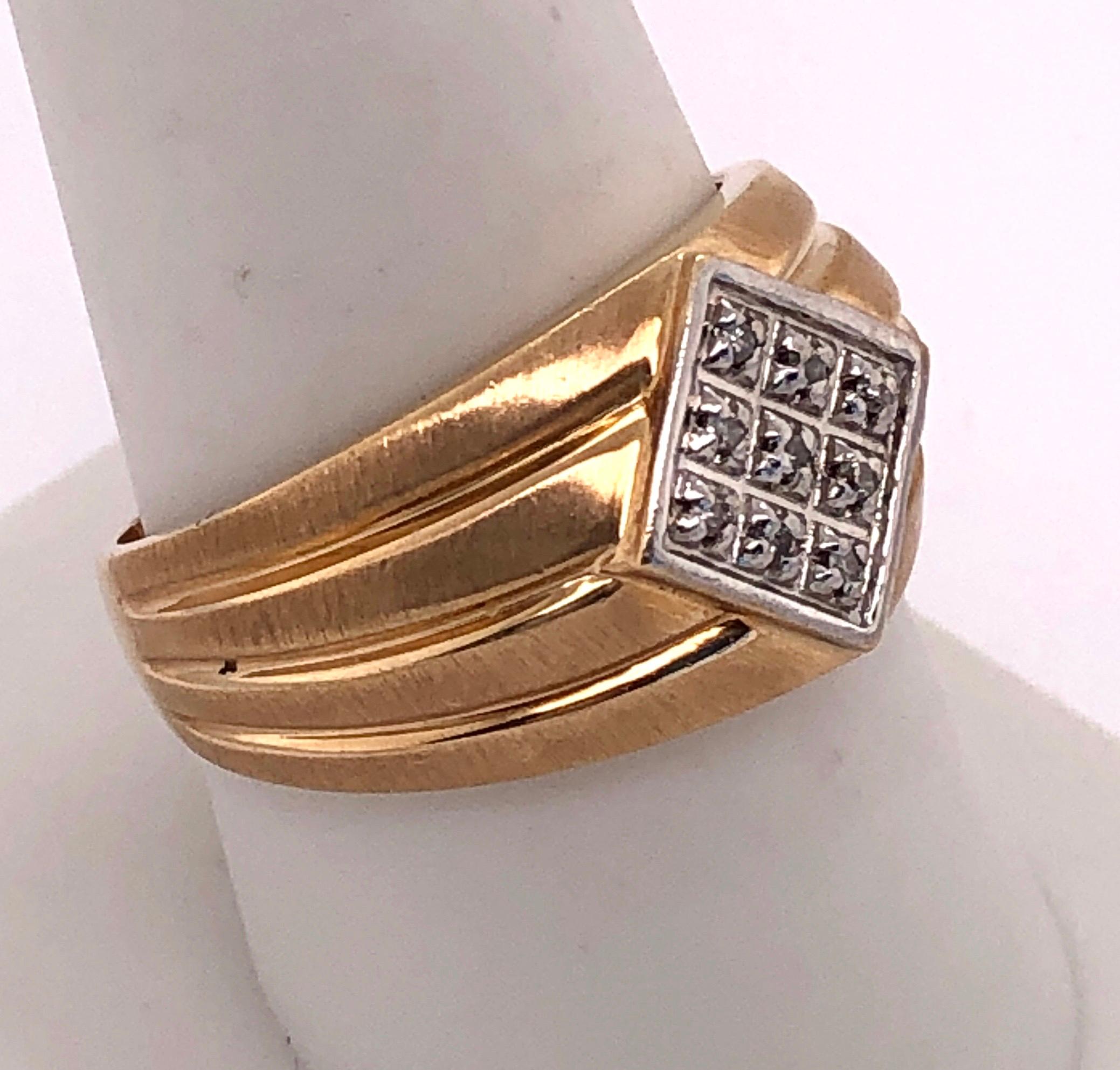 14 Karat Yellow Gold Contemporary Ring with Diamonds In Good Condition For Sale In Stamford, CT