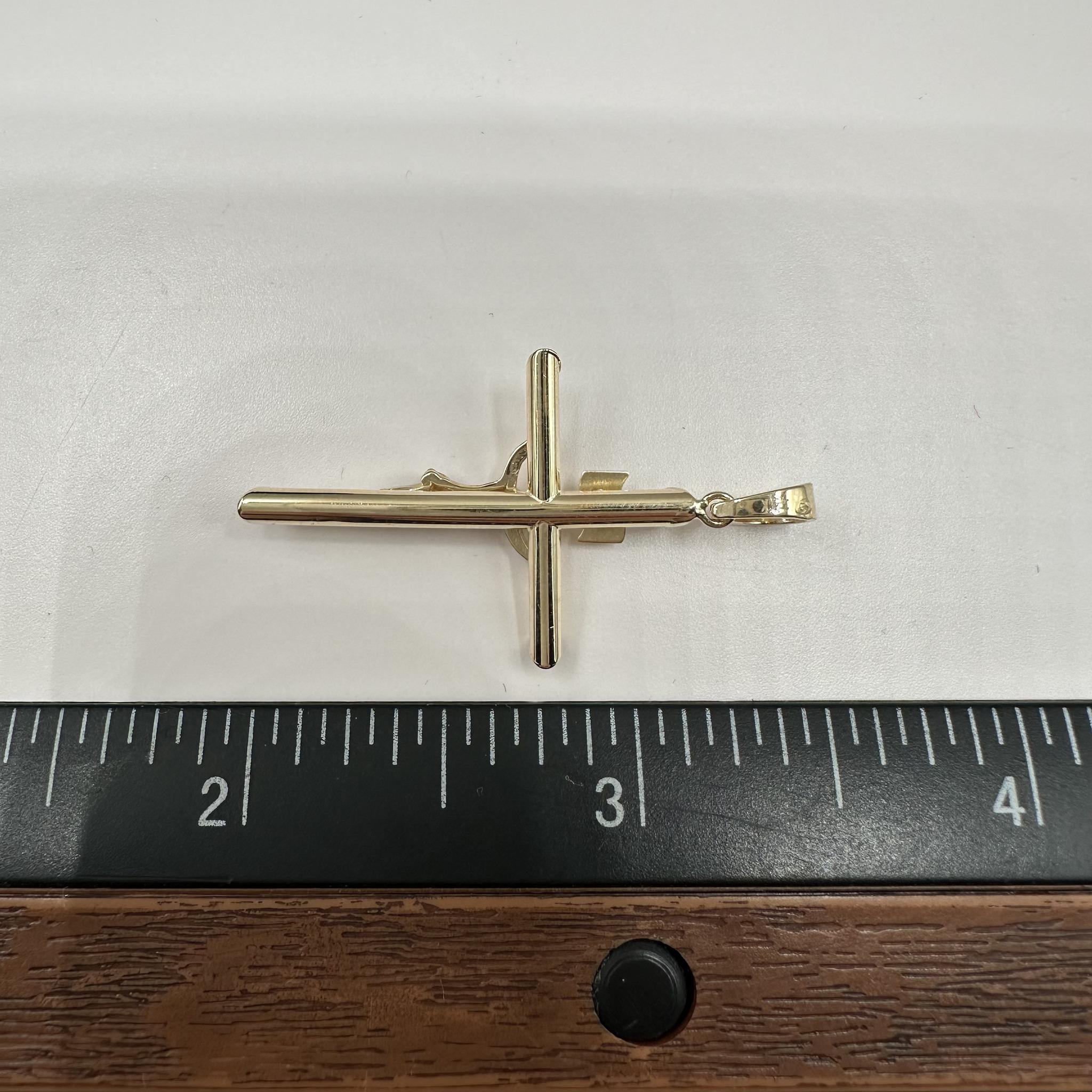 Pendentif Crucifix en or jaune 14kt - 1.5g, creux, convient à une petite chaîne, New en vente 1