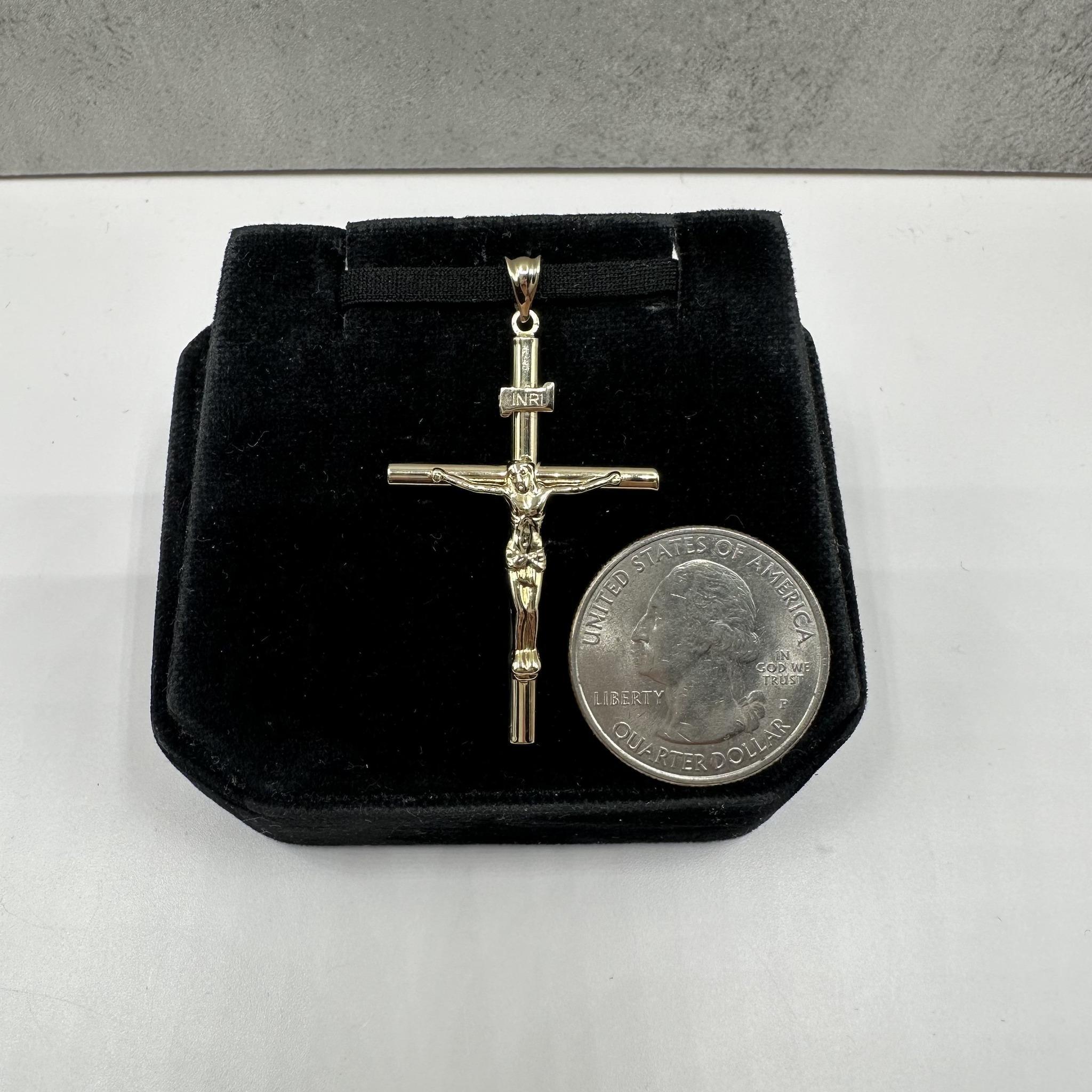 14kt Gelbgold Kruzifix-Anhänger - 1,6g, hohl, passt kleine Kette, neu für Damen oder Herren im Angebot