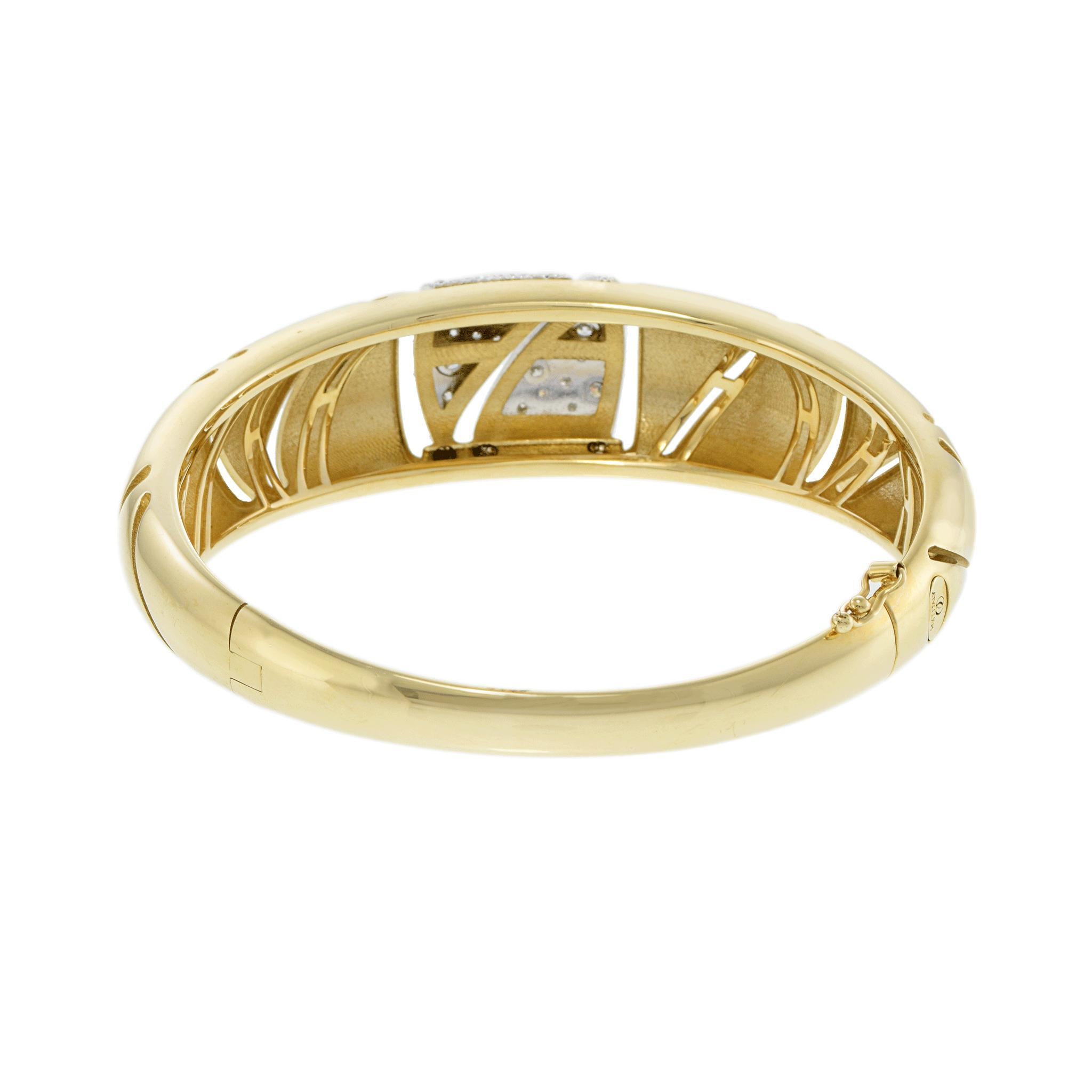 14KT Gelbgold Diamant Akzent Design Armreif (Brillantschliff) im Angebot
