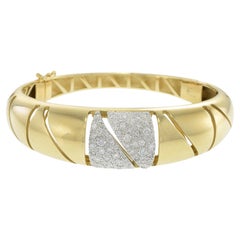 14KT Yellow Gold Diamond Accent Design Bangle
