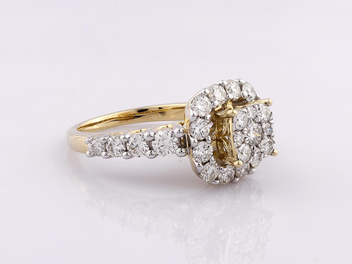 Taille ronde Bague en or jaune 14KT avec grappe de diamants - 2,06 carats certifiés IGI en vente
