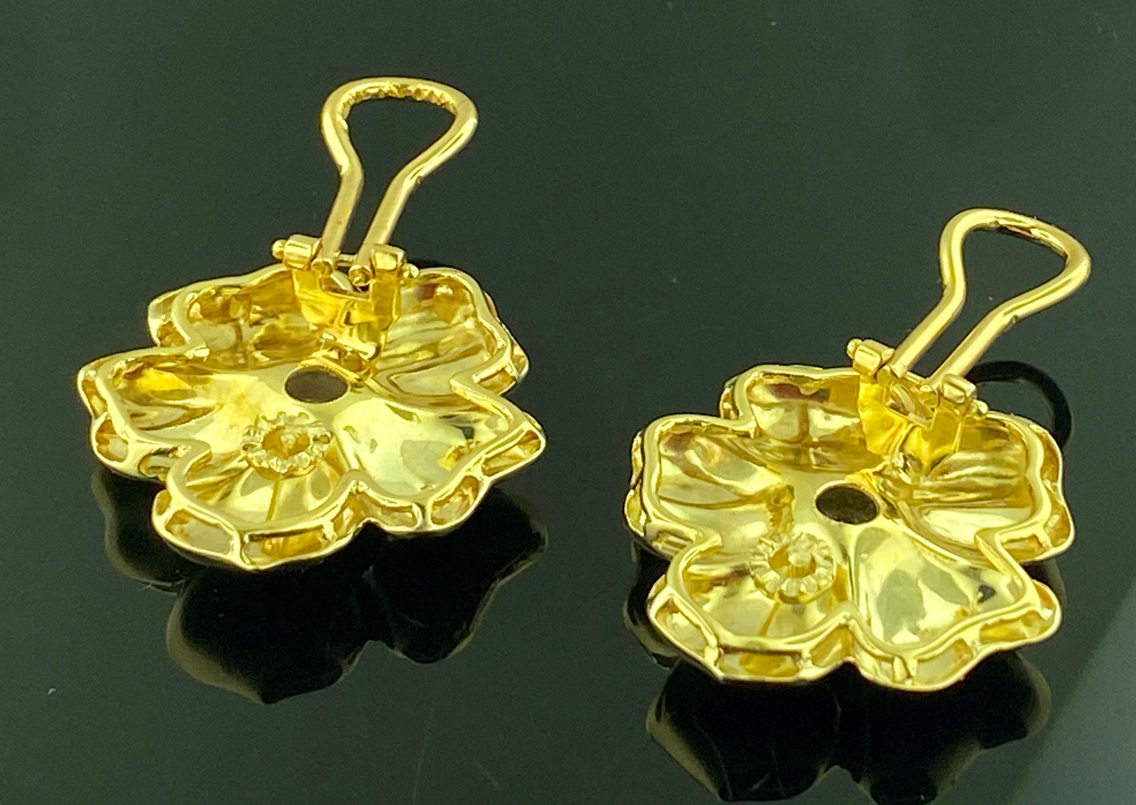 Women's or Men's 14KT Yellow Gold & Diamond Flower Earrings For Sale