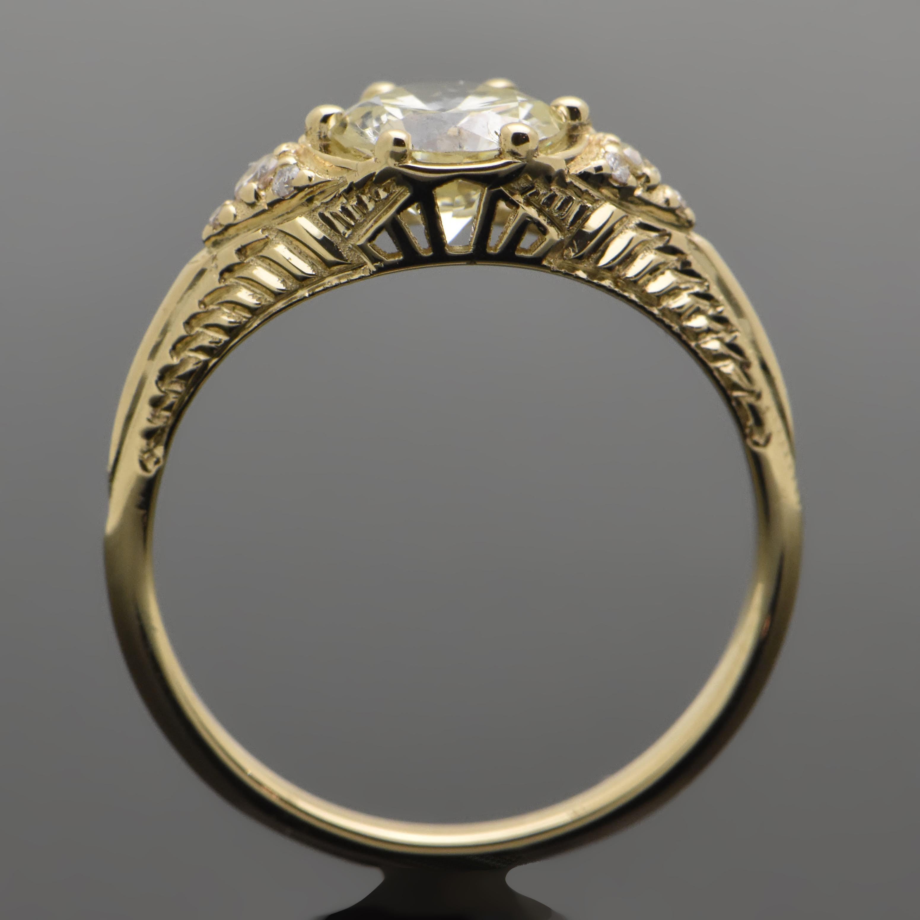 14kt Yellow Gold Diamond Ring In New Condition For Sale In Los Angeles, CA