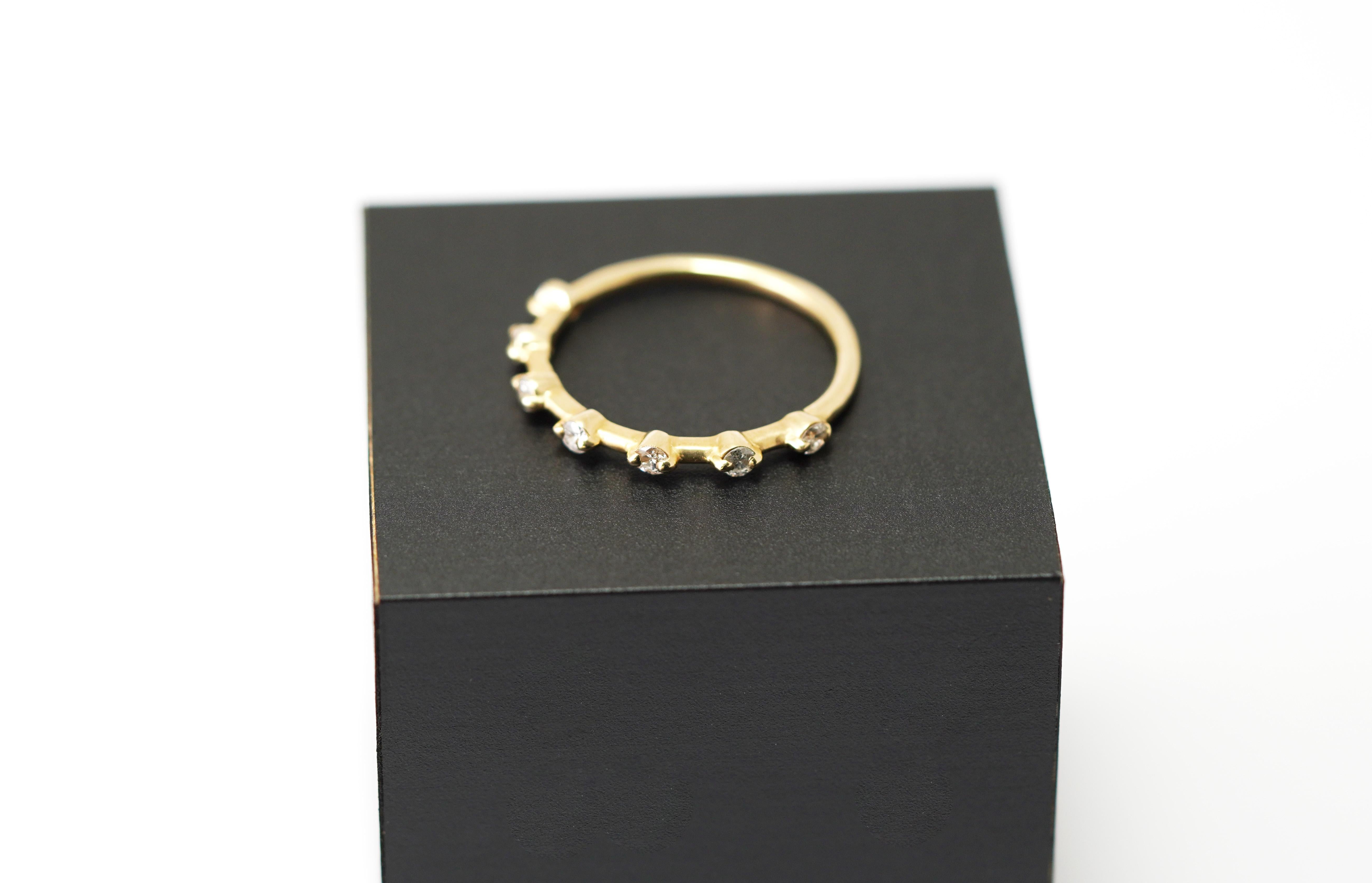 Bague en or jaune 14kt avec diamant Unisexe en vente