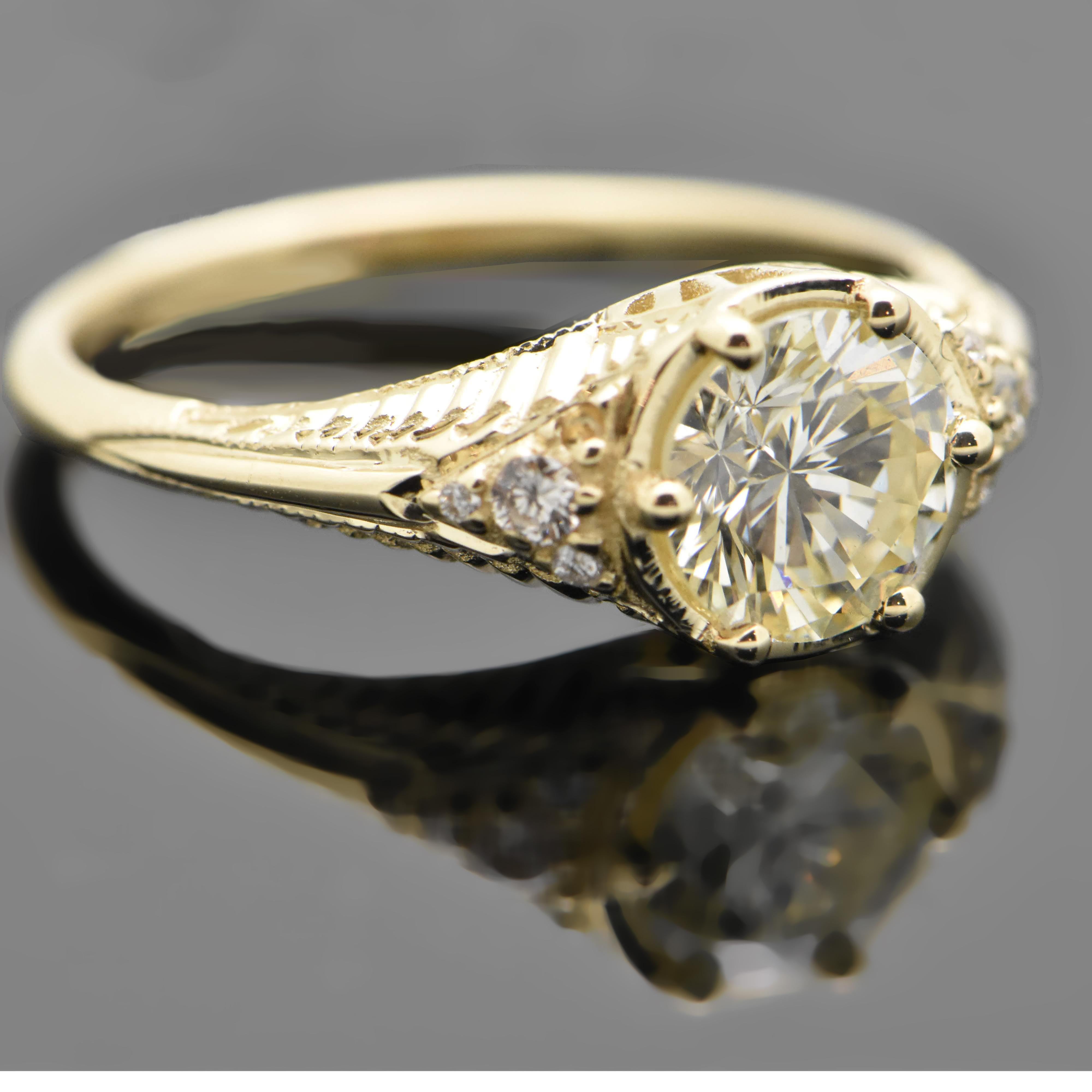 14kt Yellow Gold Diamond Ring For Sale 2