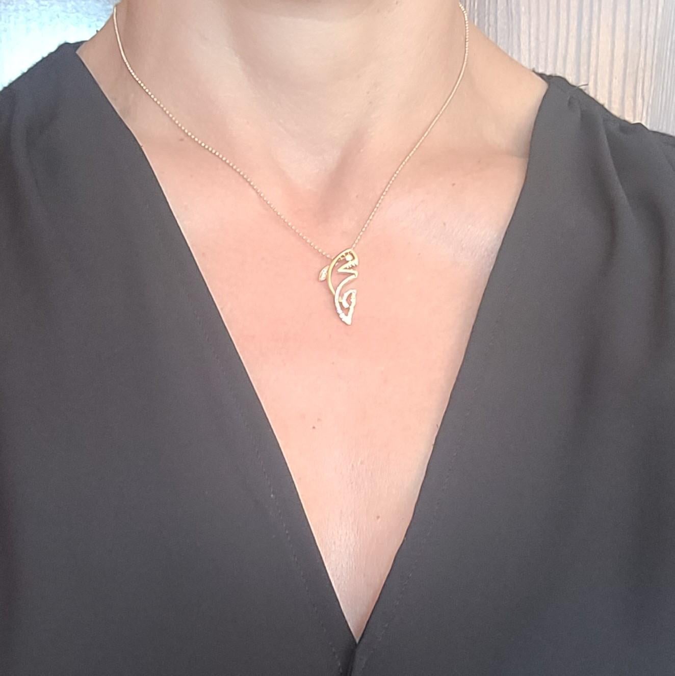 Pendentif requin en or jaune 14kt diamants ronds .25cttw 17 en chaîne 4.4 Gr en vente 2