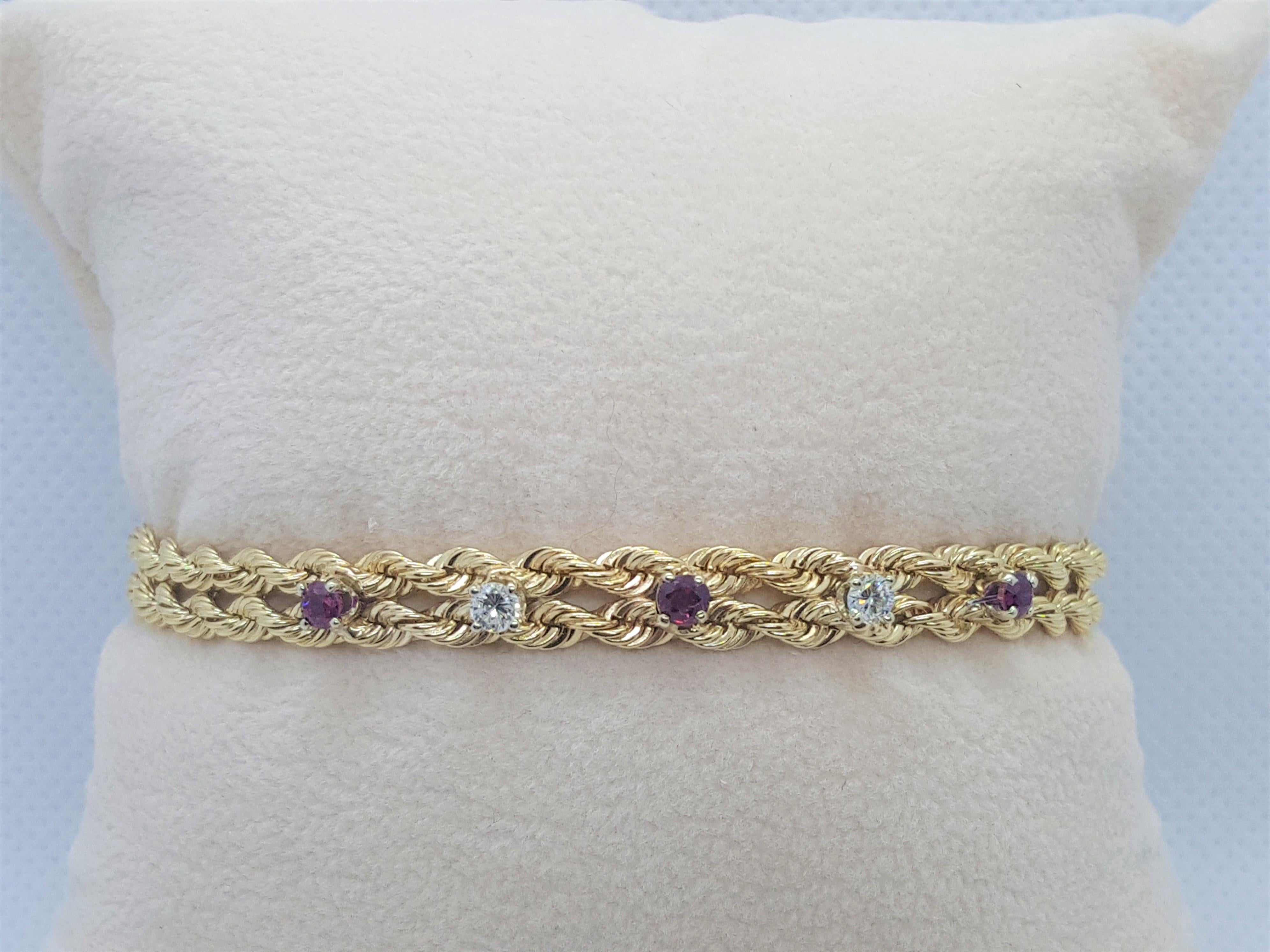 Round Cut 14kt Yellow Gold Double Rope Bracelet Diamonds and Rubies, 14.4 Gr For Sale