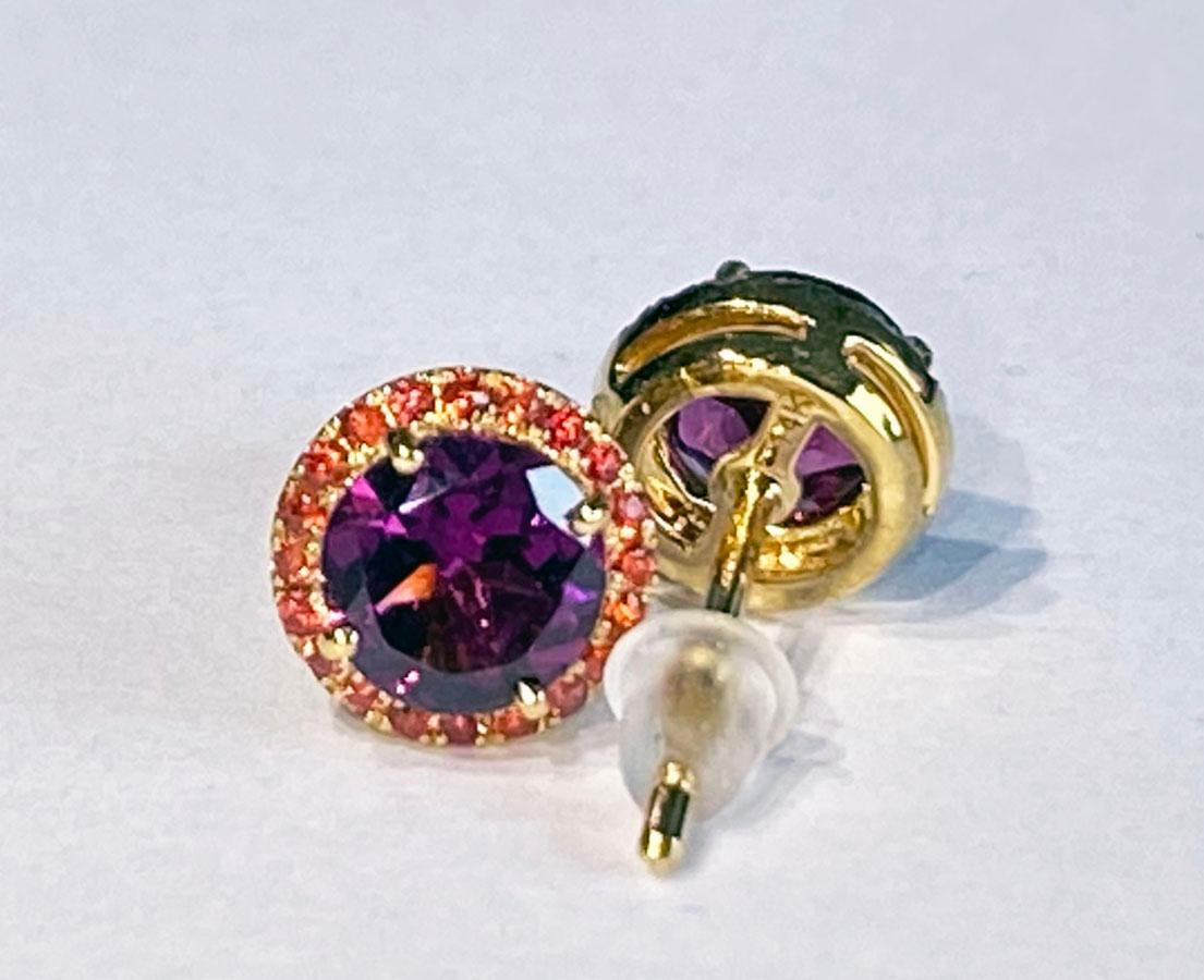 14Kt Yellow Gold Earrings set with Rhodolite Garnet & Orange Sapphire For Sale 8