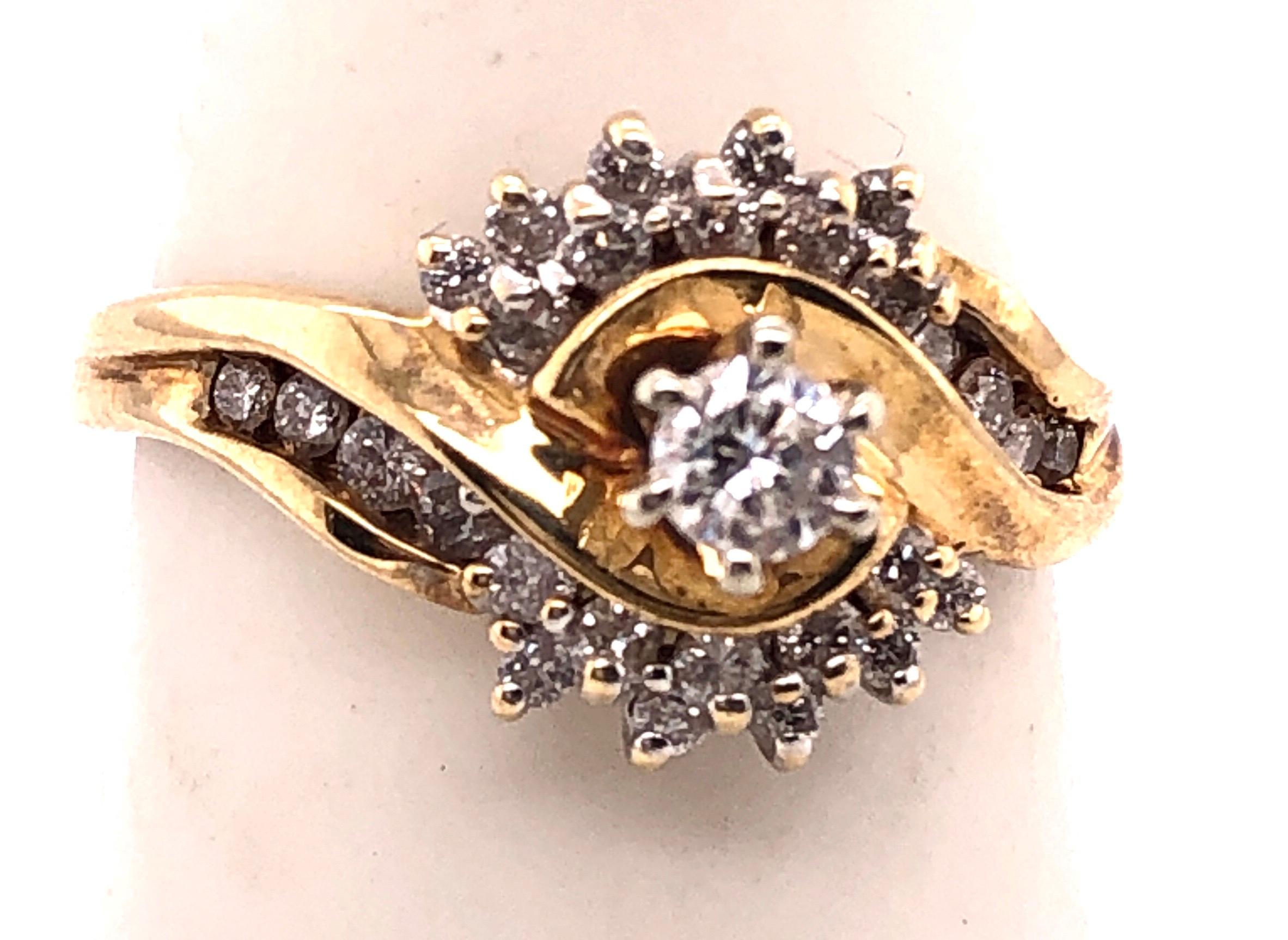 Women's or Men's 14 Karat Yellow Gold Engagement Ring 0.55 Total Diamond Weight For Sale