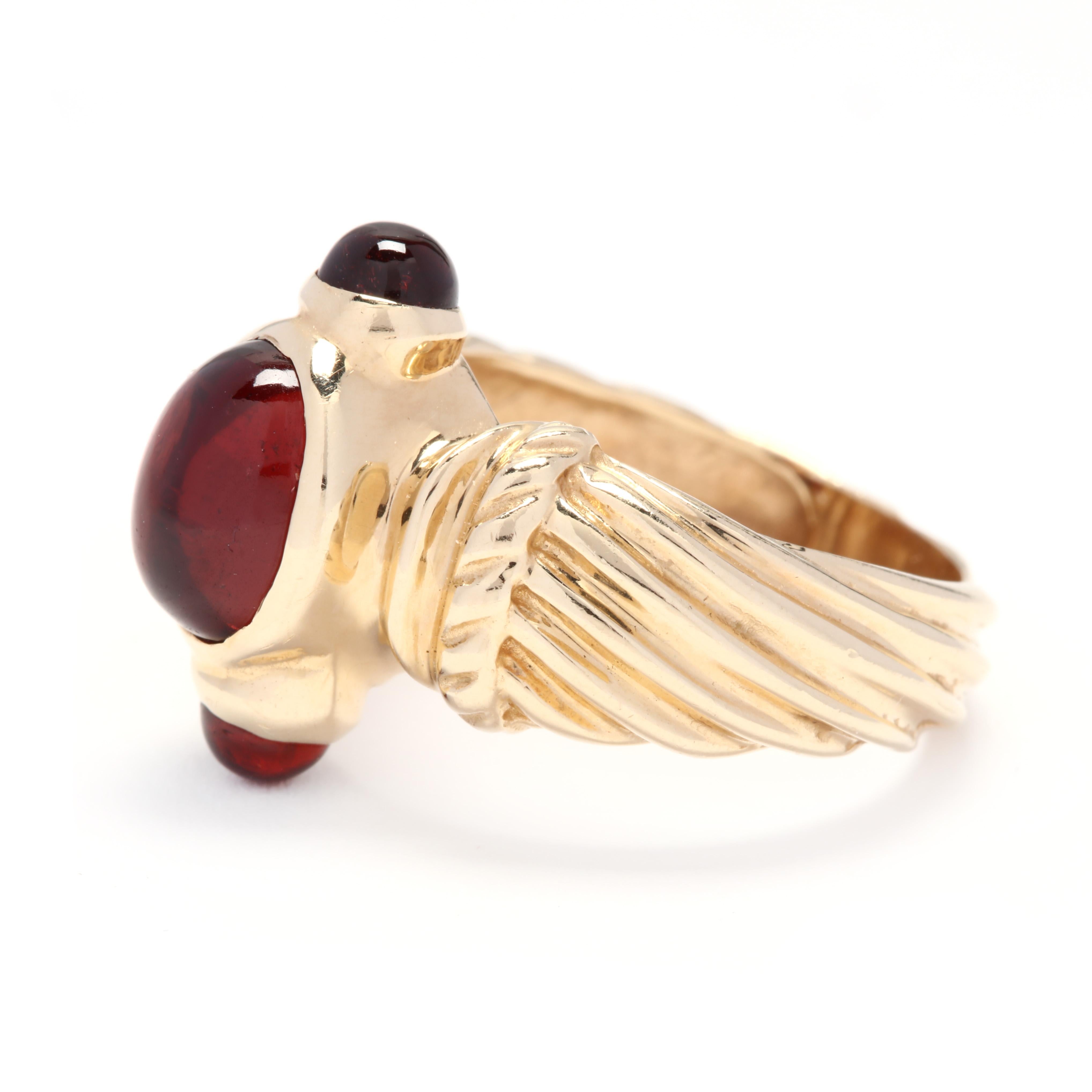 14 Karat Yellow Gold and Garnet Cable Ring In Good Condition In McLeansville, NC