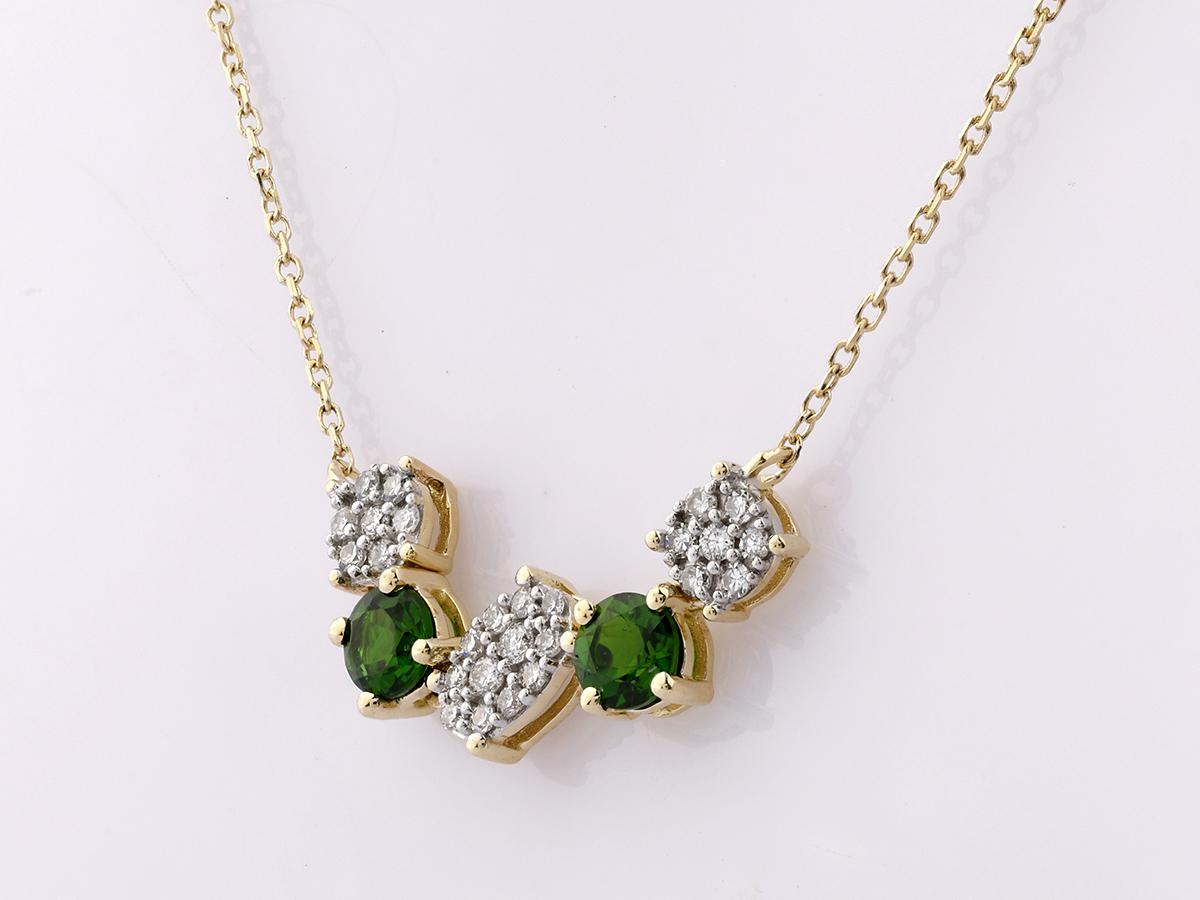 Collier à barres courbes en or jaune 14KT, pierres vertes et diamants Neuf - En vente à Antwerp, BE