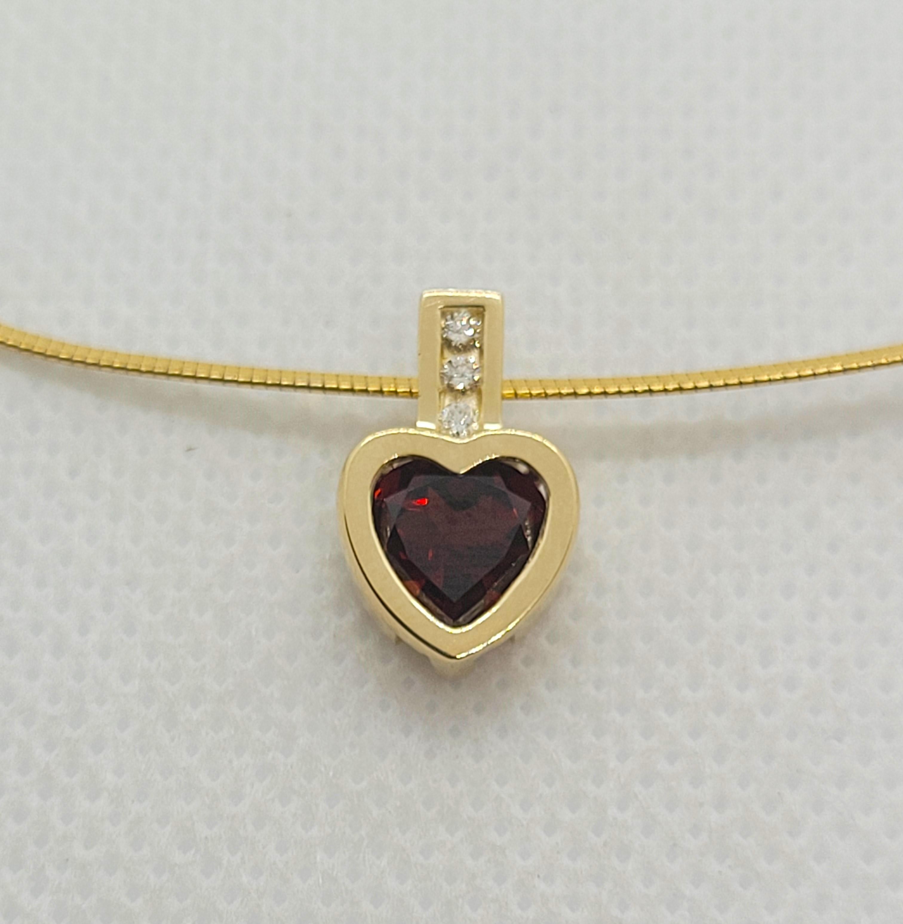 Modern 14kt Yellow Gold Heart Garnet Diamond .07cttw Pendant 2.3 Grams For Sale