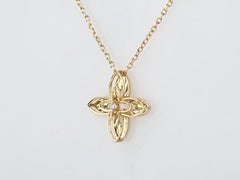 14KT Yellow Gold Heart Pendant Necklace with Diamond