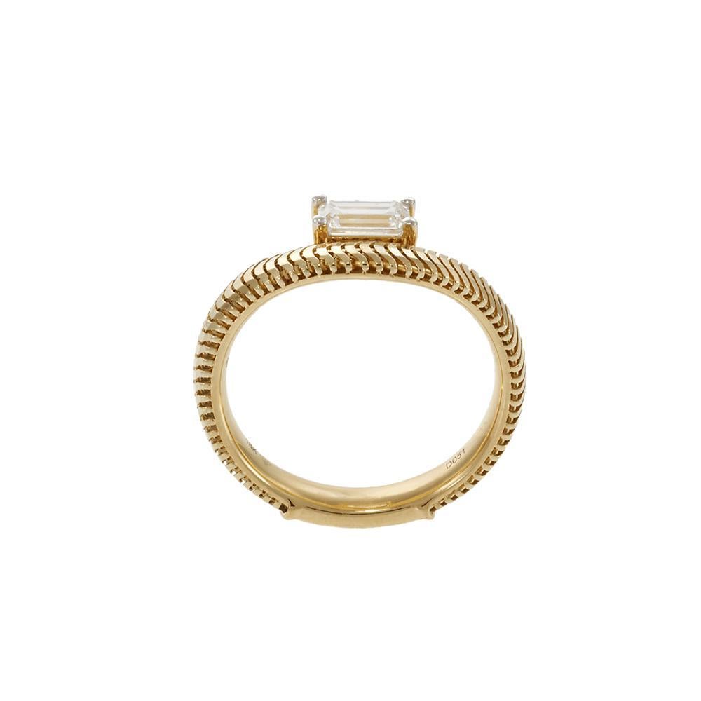 Bracelet à chevrons en or jaune 14KT avec diamant taille émeraude Pour femmes en vente