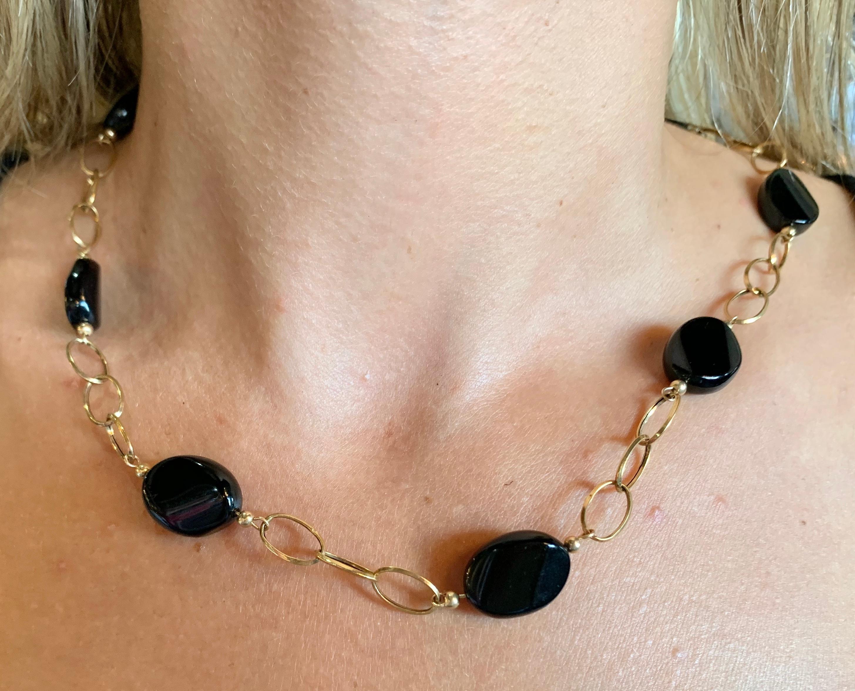 Women's or Men's 14 Karat Yellow Gold Link Necklace with Ebony Stones 21.2 Grams Total For Sale