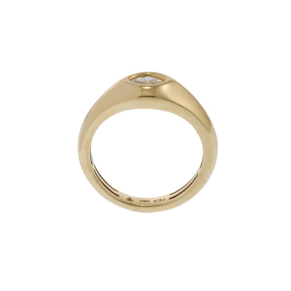 Taglio marquise Anello con castone in oro giallo 14KT con diamanti taglio marquise in vendita