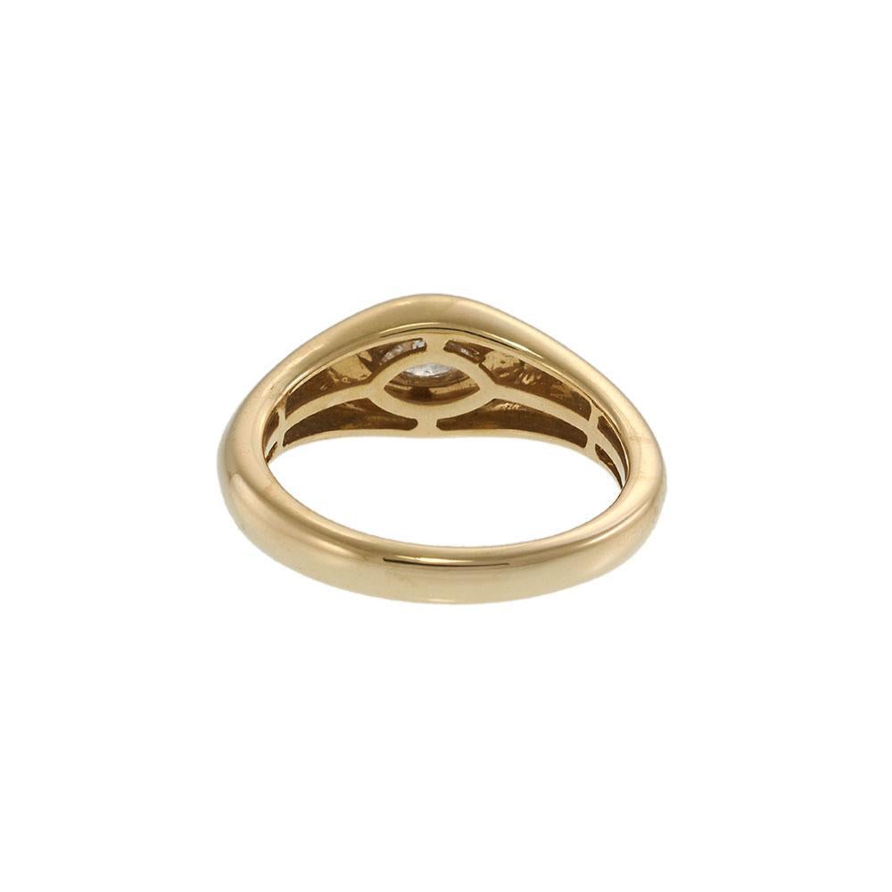 Anello con castone in oro giallo 14KT con diamanti taglio marquise In condizioni Nuovo in vendita a New York, NY