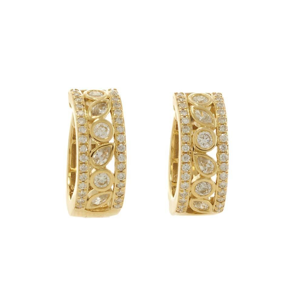 14KT Yellow Gold Multi-Cut Diamond Huggie Earrings In New Condition For Sale In New York, NY