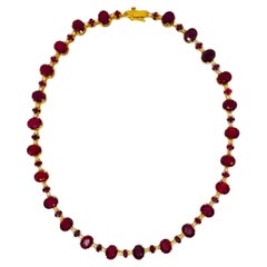 Collier en or jaune 14kt avec rubis naturel 52.00cttw et diamant 1.75cttw, 17in, 46 gr