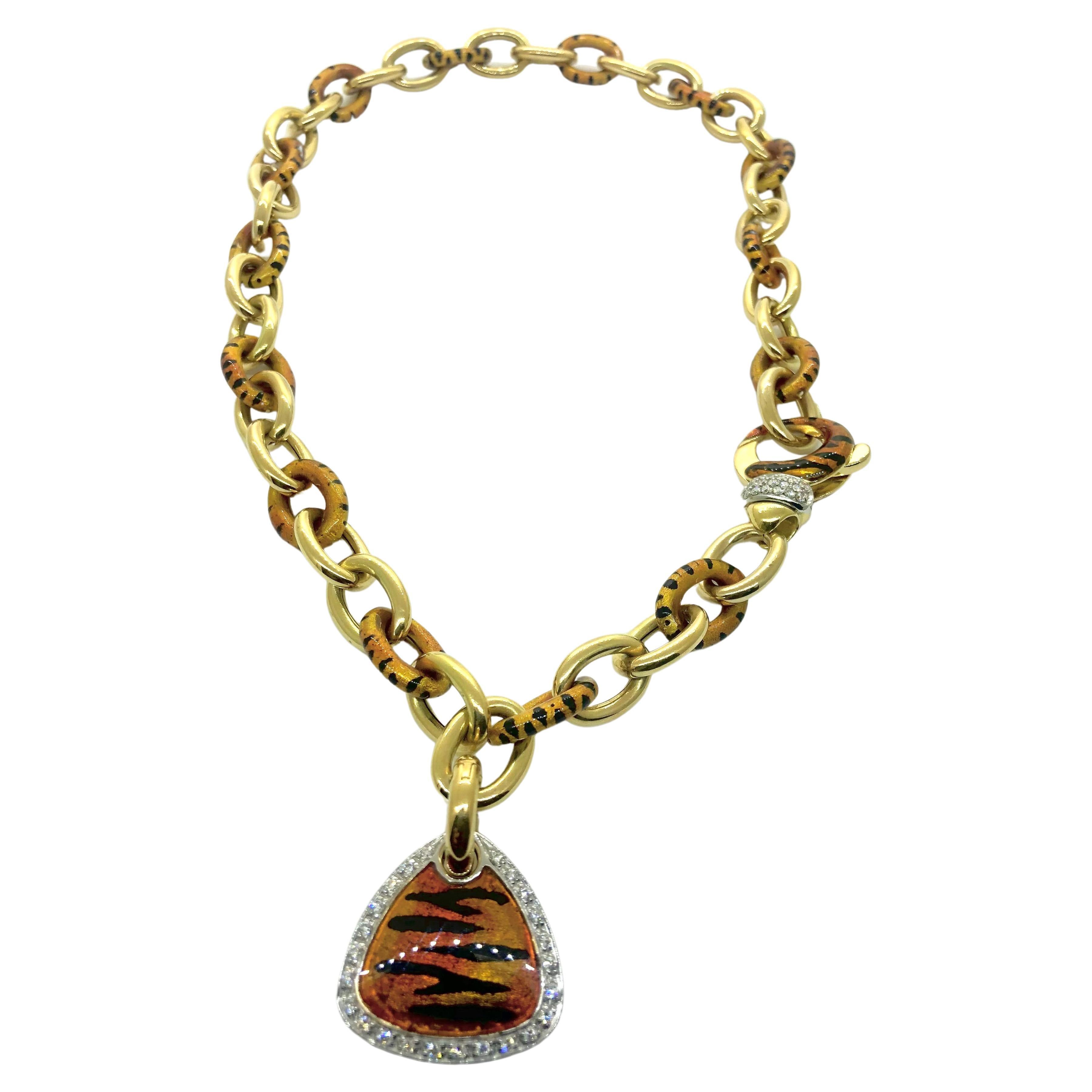 14 Karat Yellow Gold Natural Multicolored Ceylon Sapphire Necklace For Sale