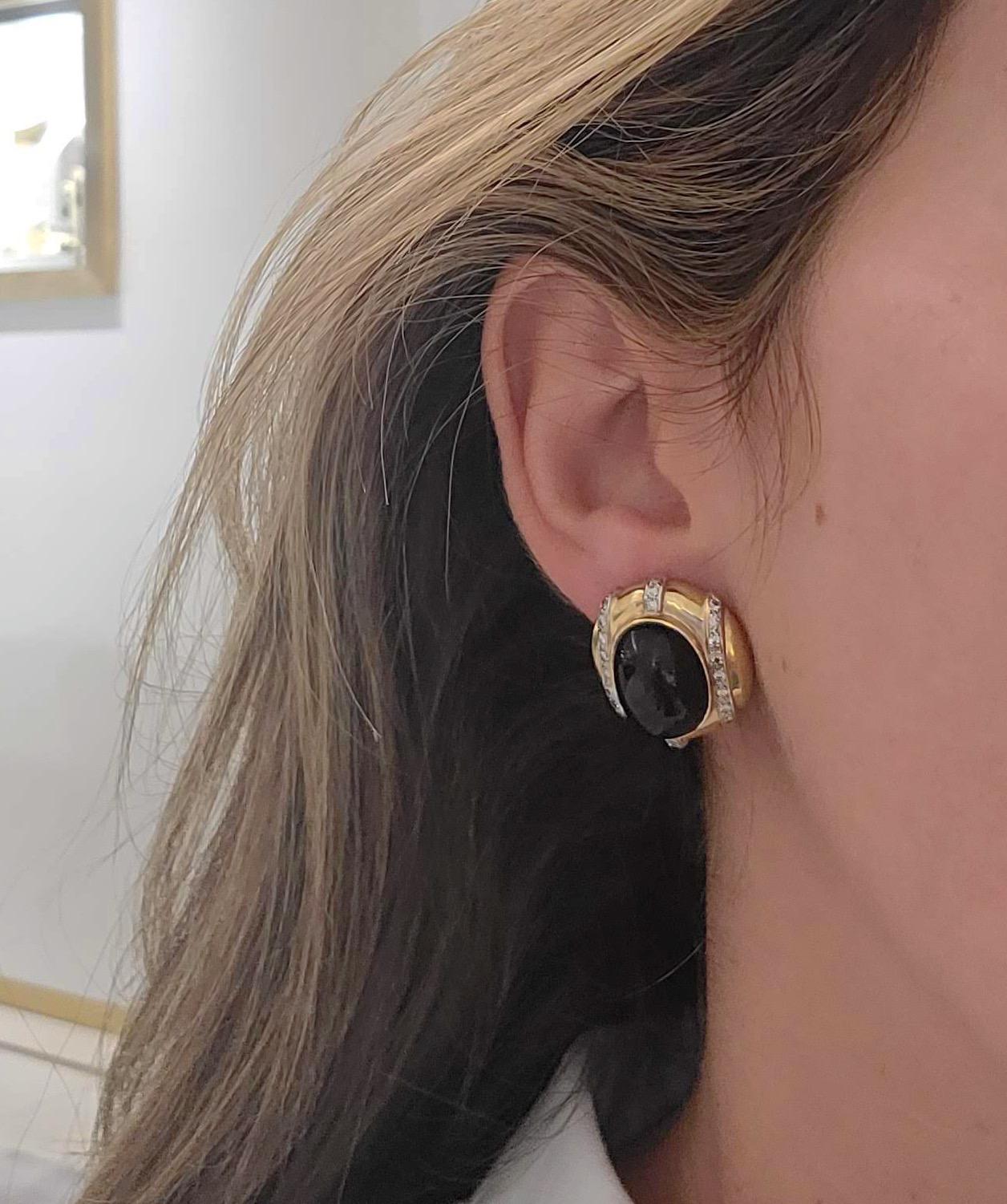 14 Karat Yellow Gold, Onyx and 0.55 Carat Diamond Earrings In New Condition For Sale In New York, NY