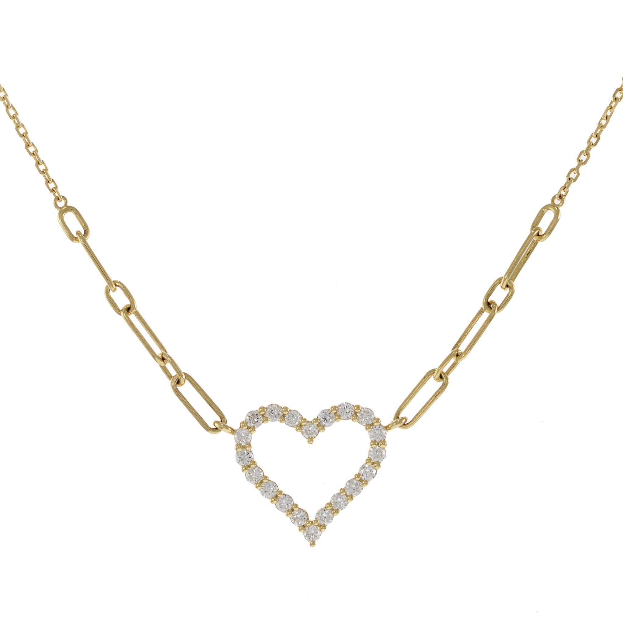 Ce charmant collier présente un motif de cœur ouvert, réalisé en or jaune 14KT. Le cœur est orné de 0,53 carats de diamants de taille ronde, ajoutant une touche d'éclat et d'élégance. Le pendentif est suspendu à une élégante chaîne en forme de