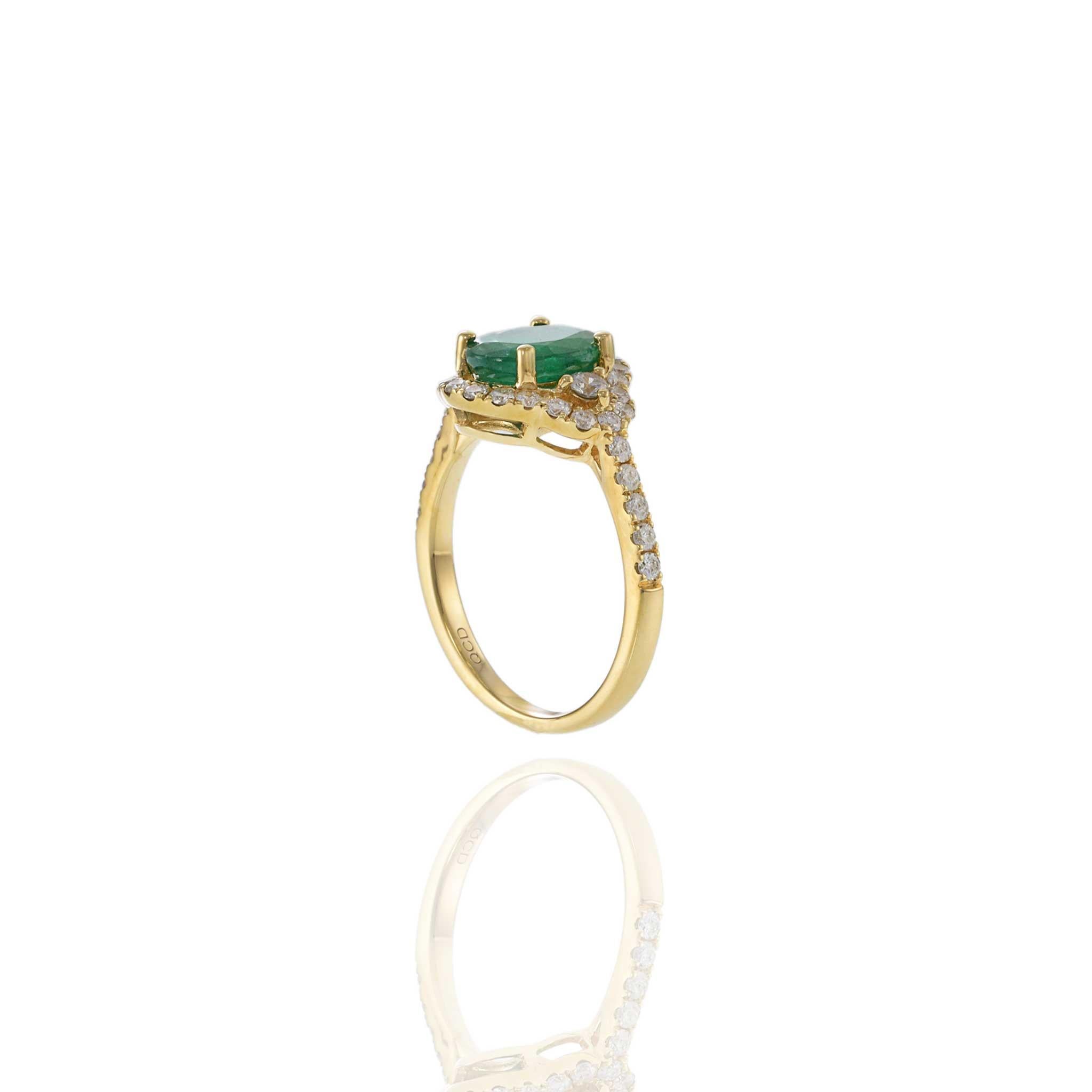 14KT Yellow Gold Oval Cut Emerald and Diamond Halo Ring For Sale 3