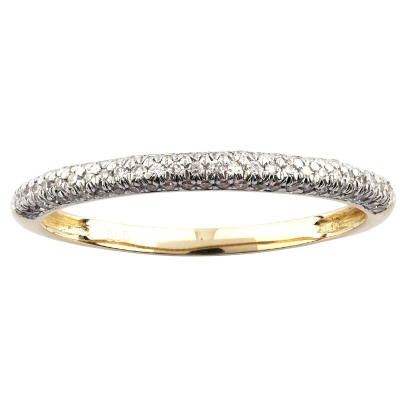Alliance « éternité » en or jaune 14 carats, sertie de diamants taille ronde en pavé