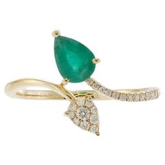 14KT Yellow Gold Pear-Shaped Emerald & Diamond Fancy Petal Ring