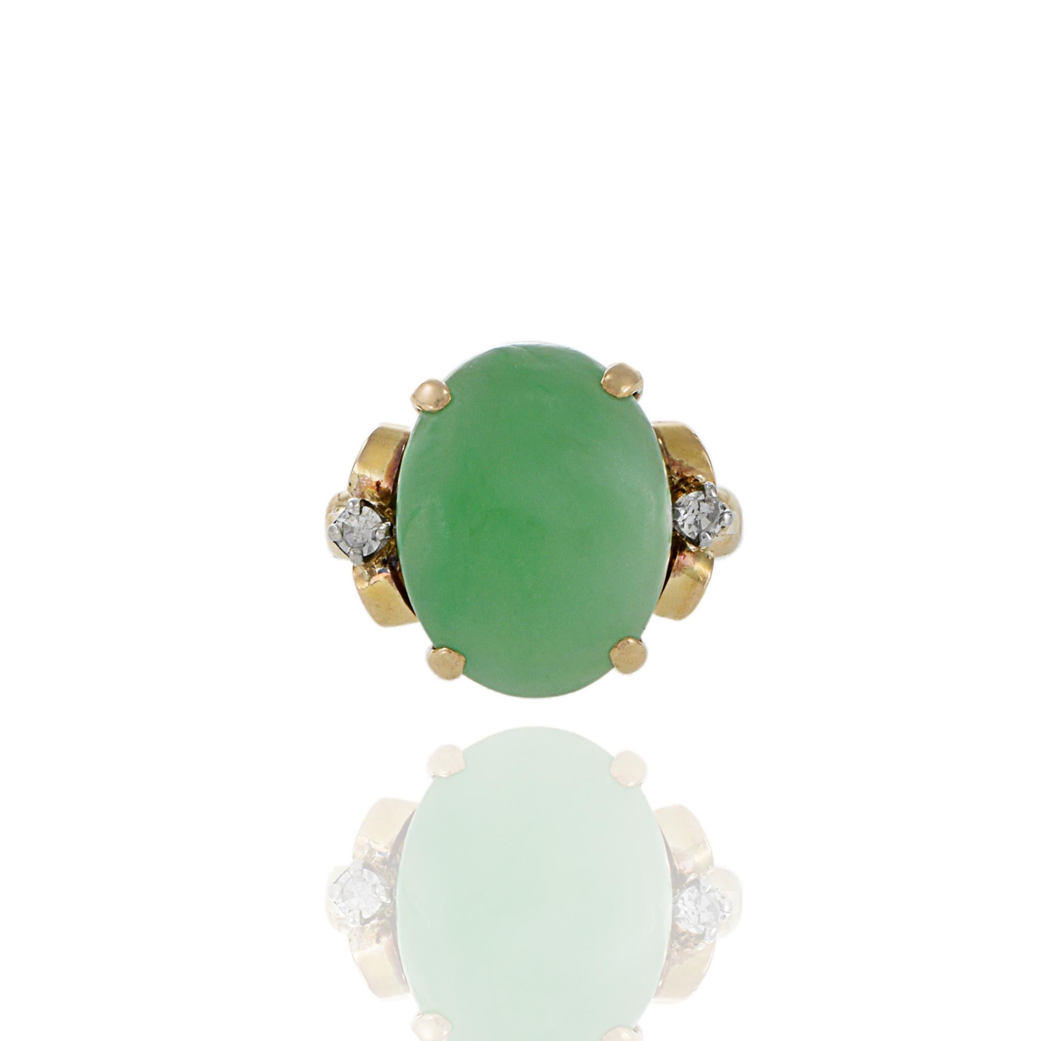 Oval Cut 14KT Yellow Gold Retro Era Jade And Diamond Ring For Sale