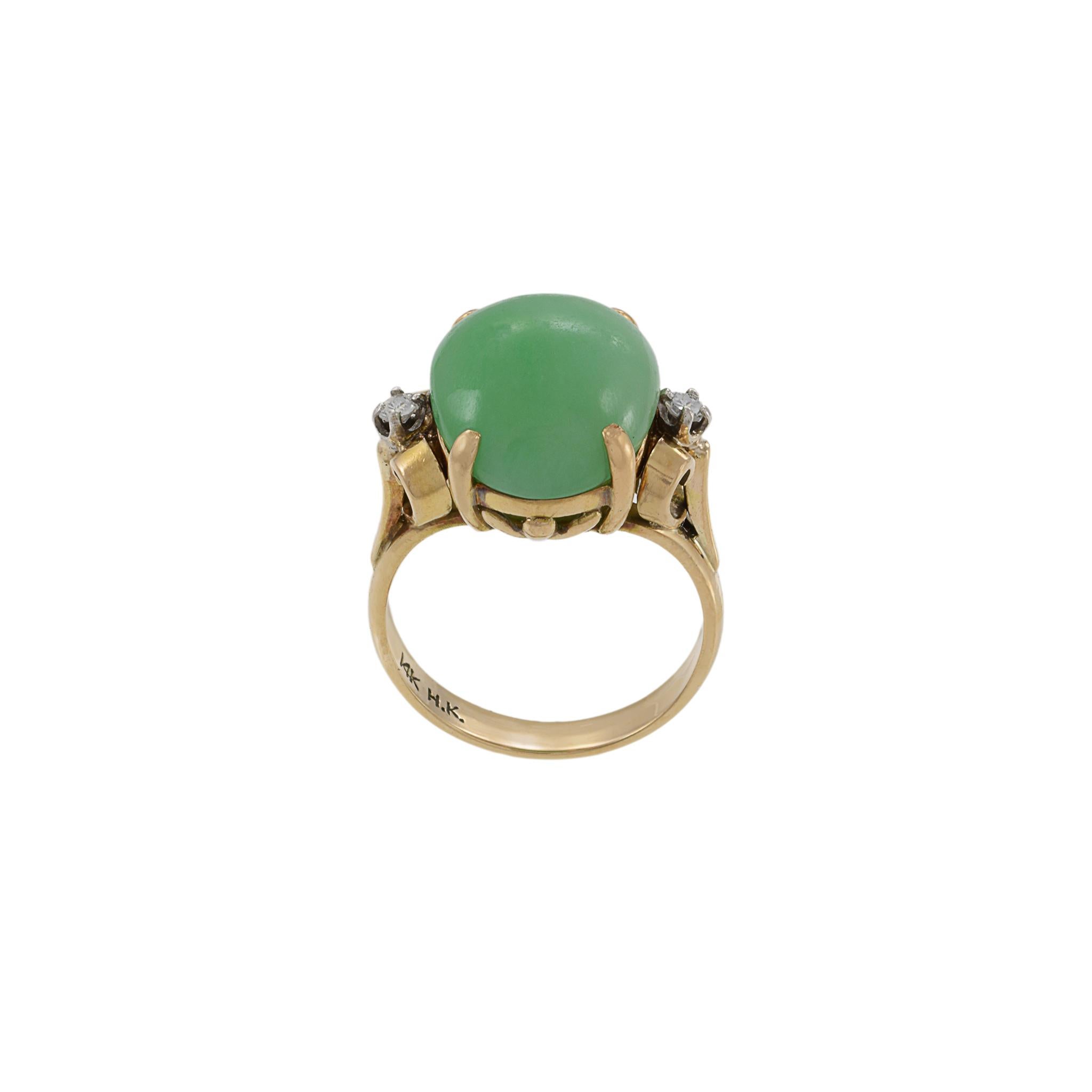 14KT Yellow Gold Retro Era Jade And Diamond Ring For Sale 2