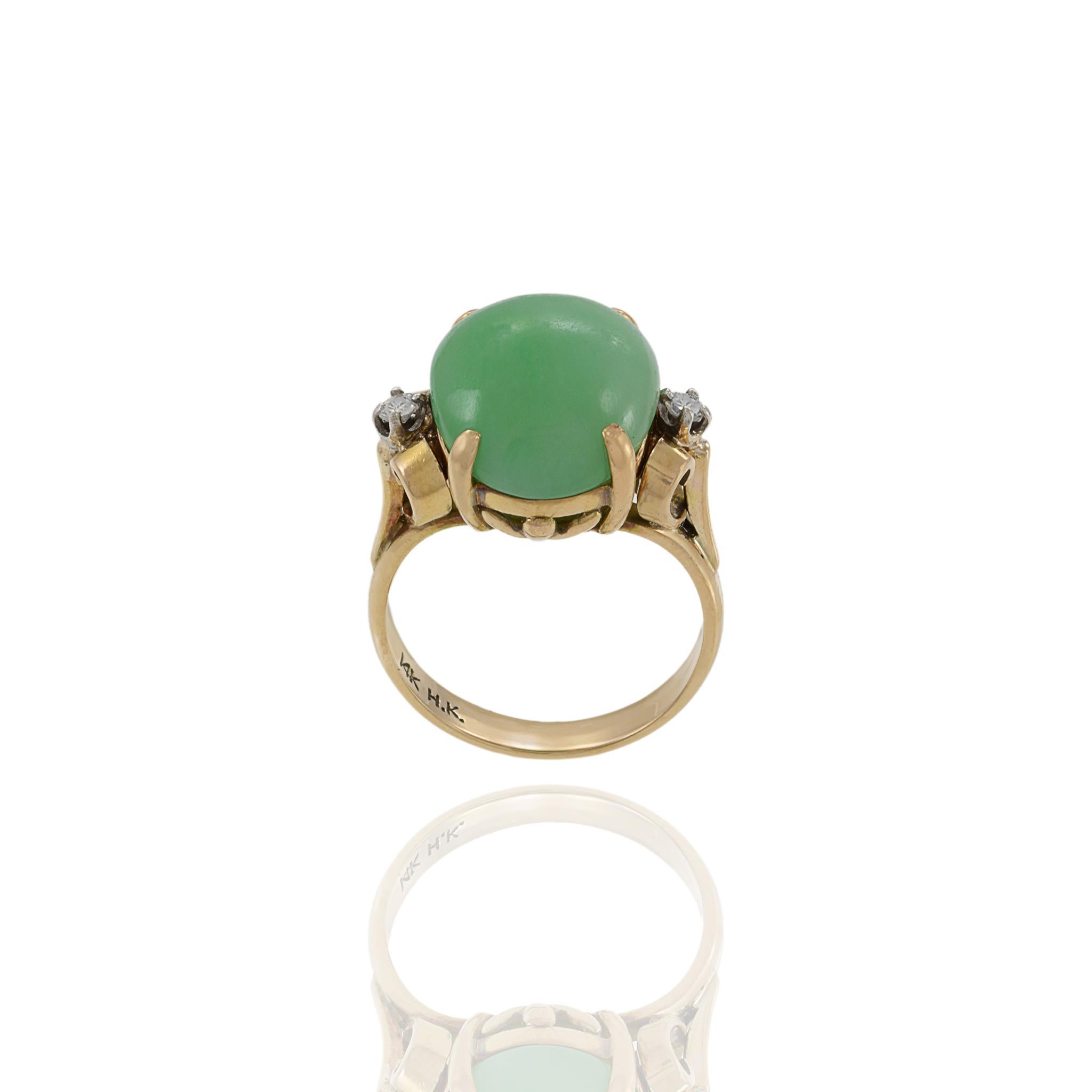 14KT Yellow Gold Retro Era Jade And Diamond Ring For Sale 3