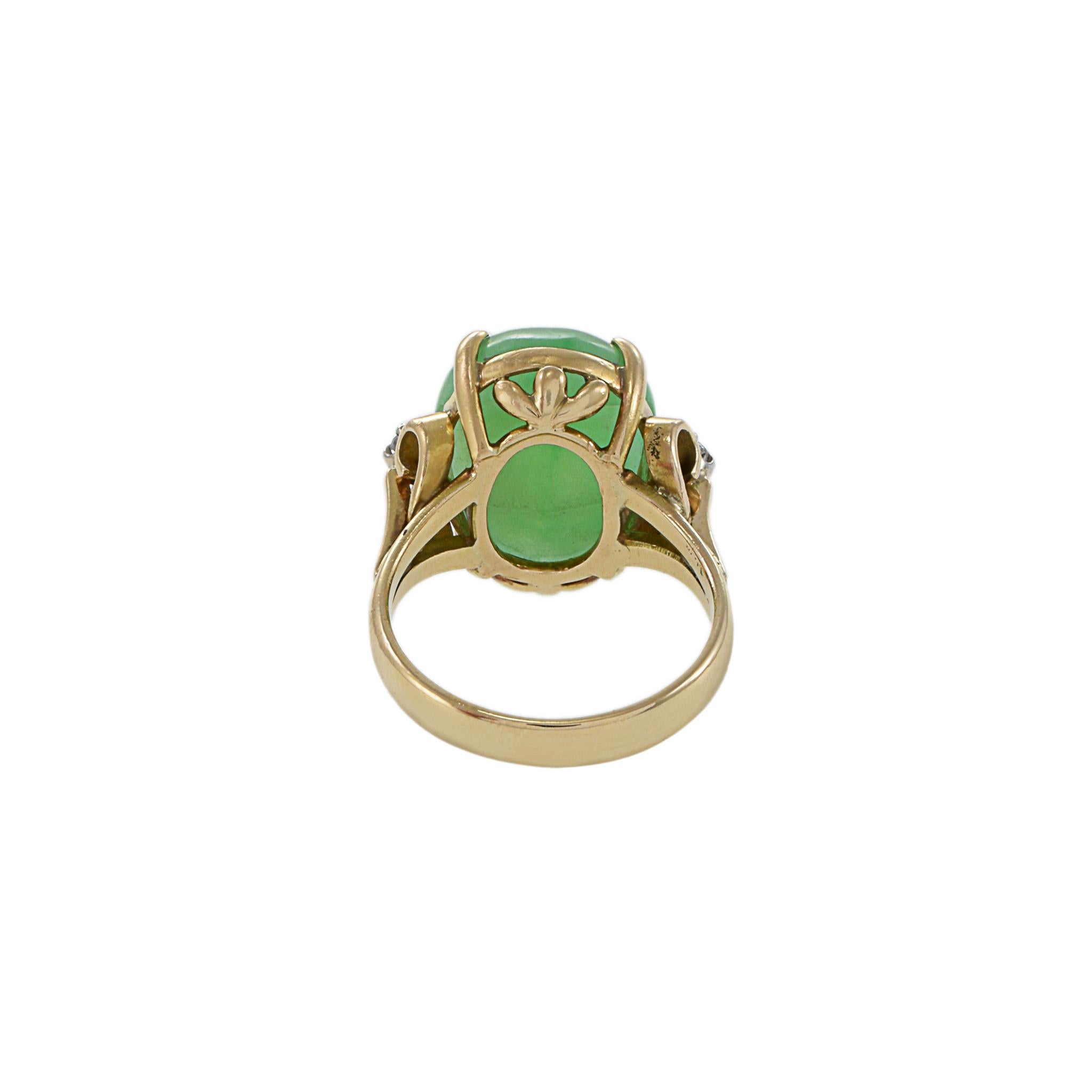 14KT Yellow Gold Retro Era Jade And Diamond Ring For Sale 4