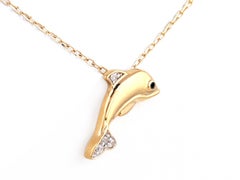 14KT Yellow Gold Round Cut Diamond Dolphin Pendant Necklace