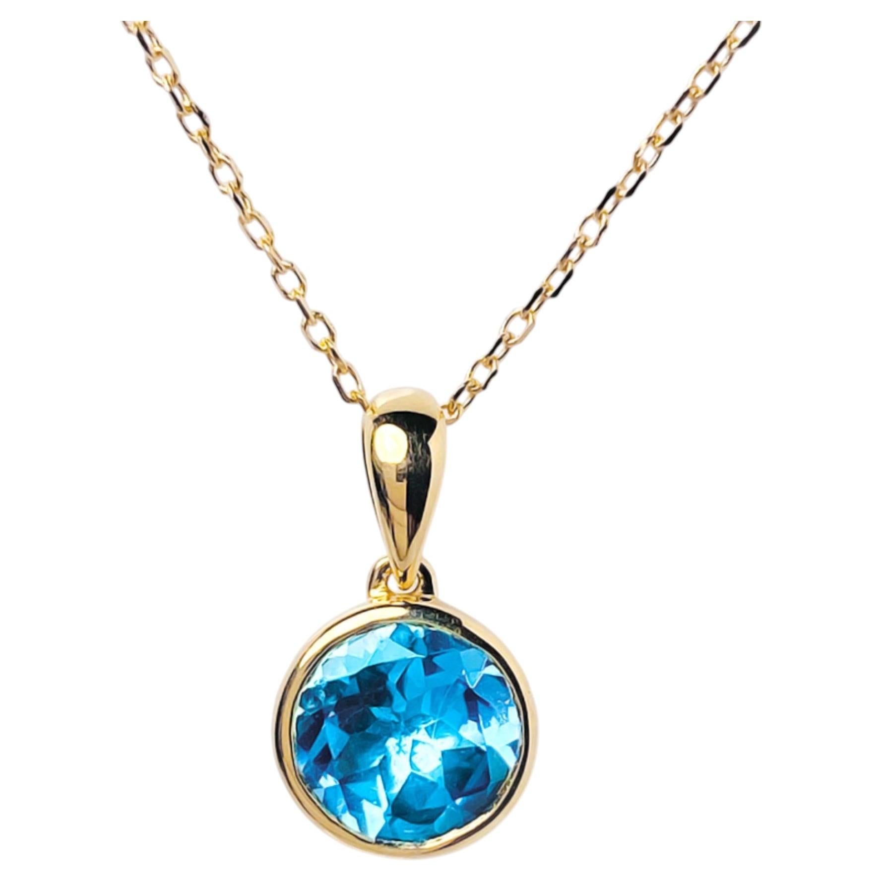 14KT Yellow Gold Round Cut Swiss Blue Topaz Bezel Solitaire Pendant Necklace