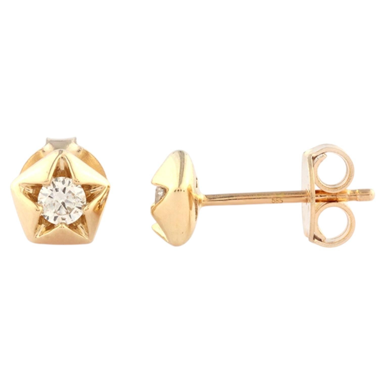 14KT Yellow Gold Round Diamond Stellar Solitaire Gold Star Stud Earring