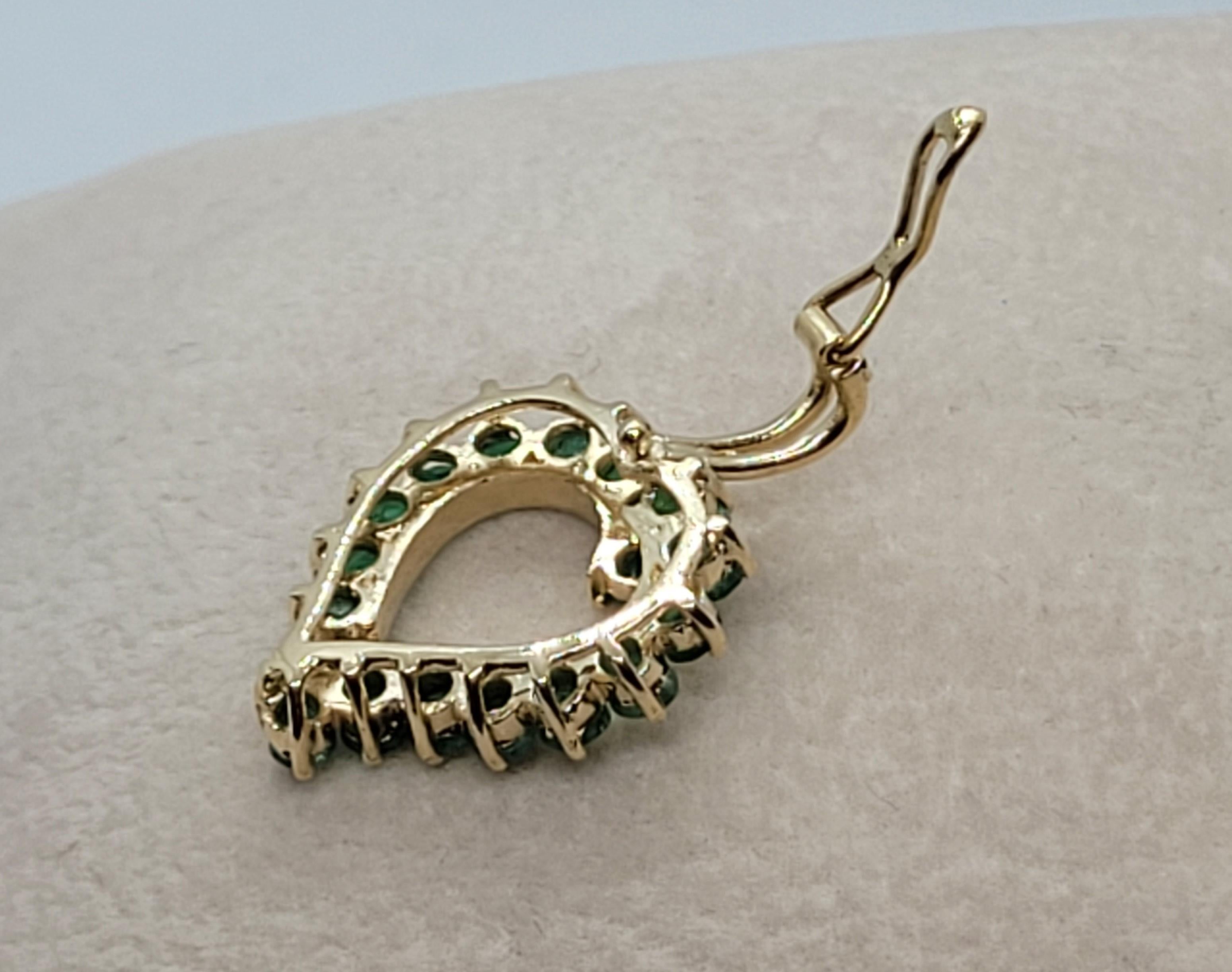 14kt Yellow Gold Round Emerald Heart Pendant Enhancer, 1.40cttw, 2.4g In Good Condition For Sale In Rancho Santa Fe, CA