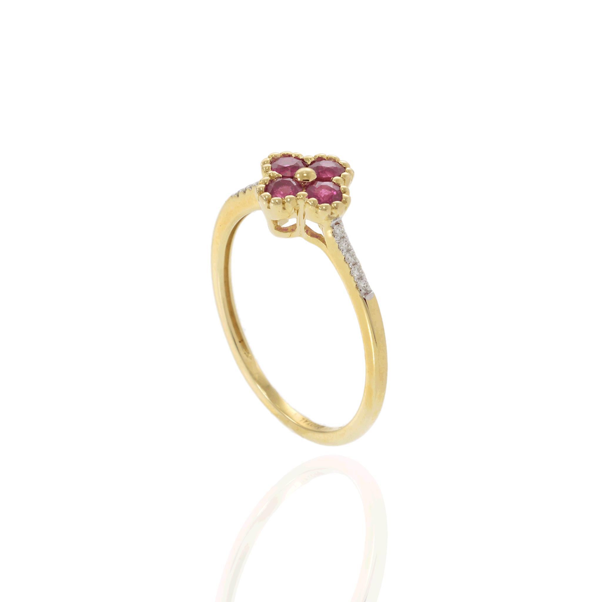 14KT Yellow Gold Ruby Clover Flower and Diamond Accent Ring For Sale 1